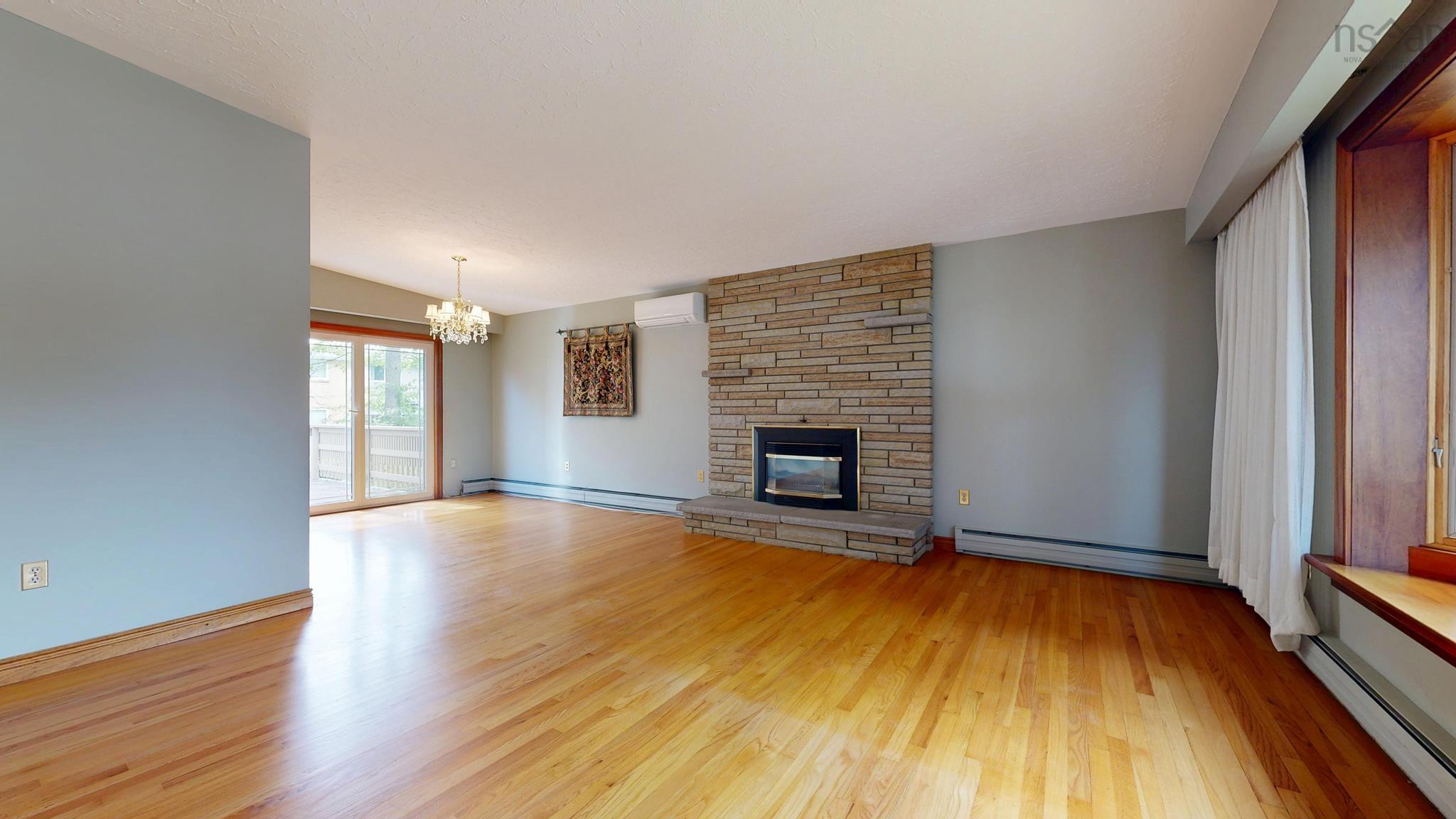 View image 9