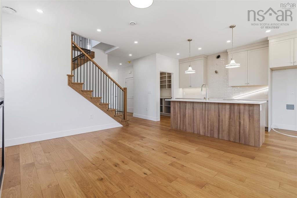 View image 18