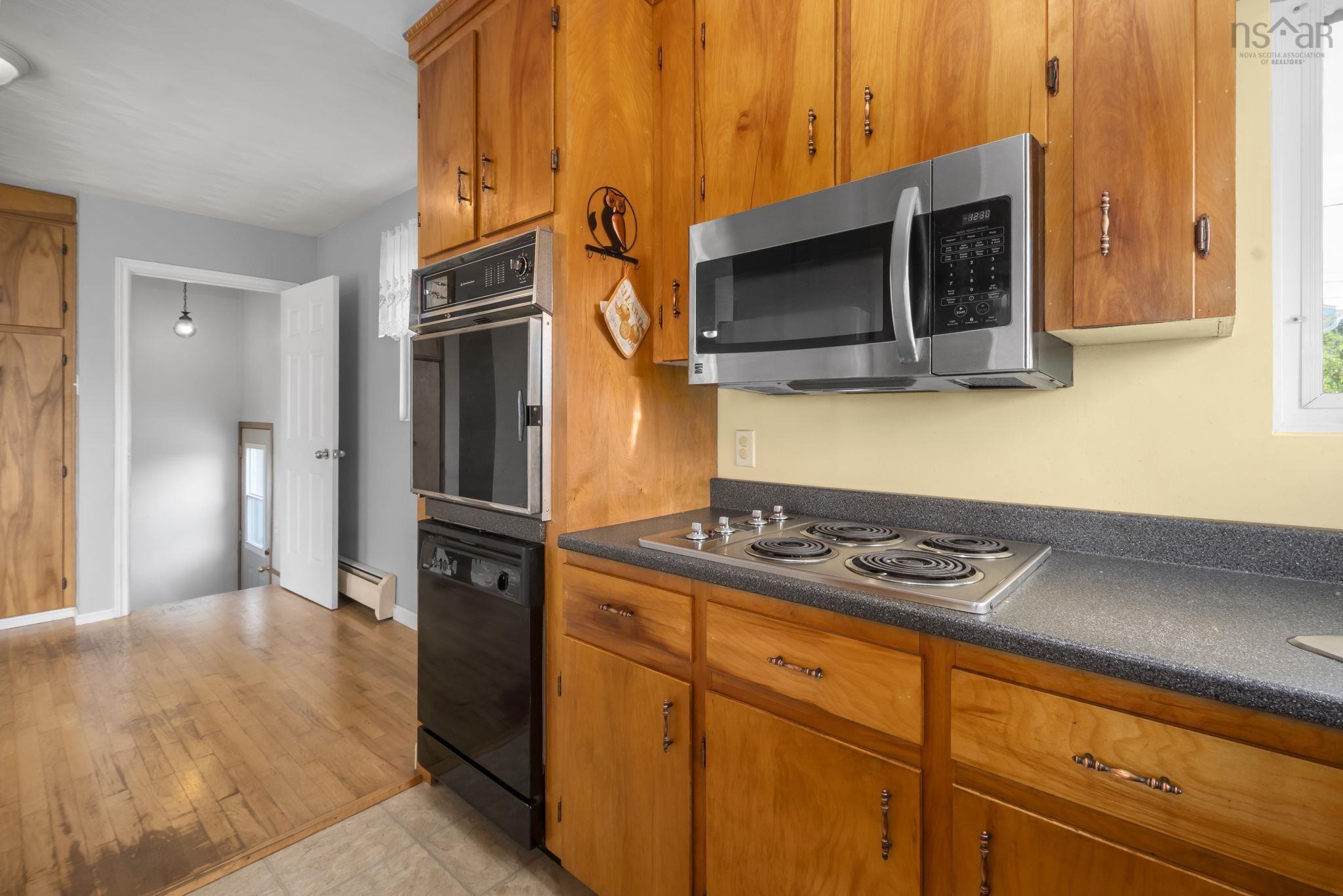 View image 12