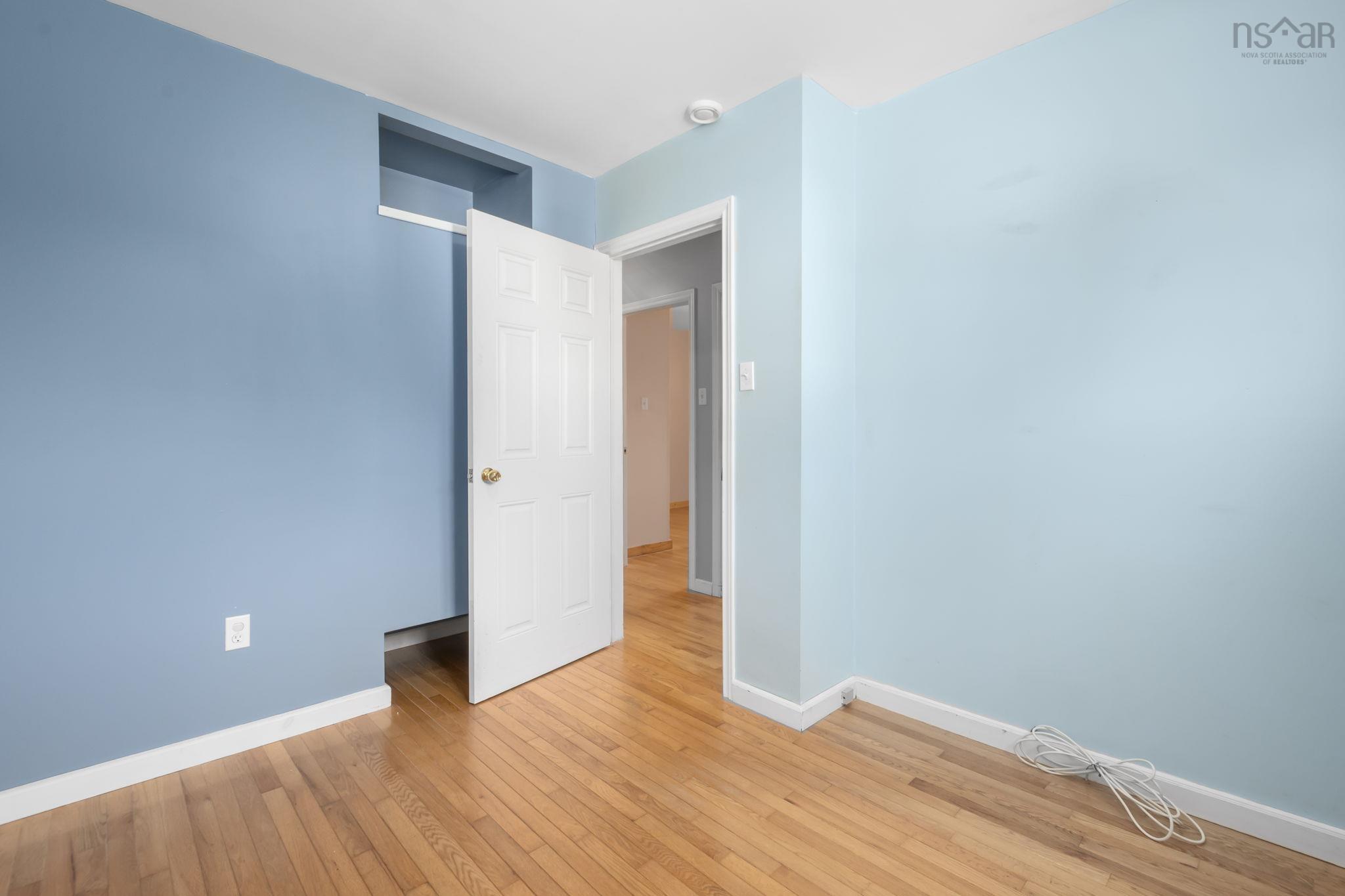 View image 18