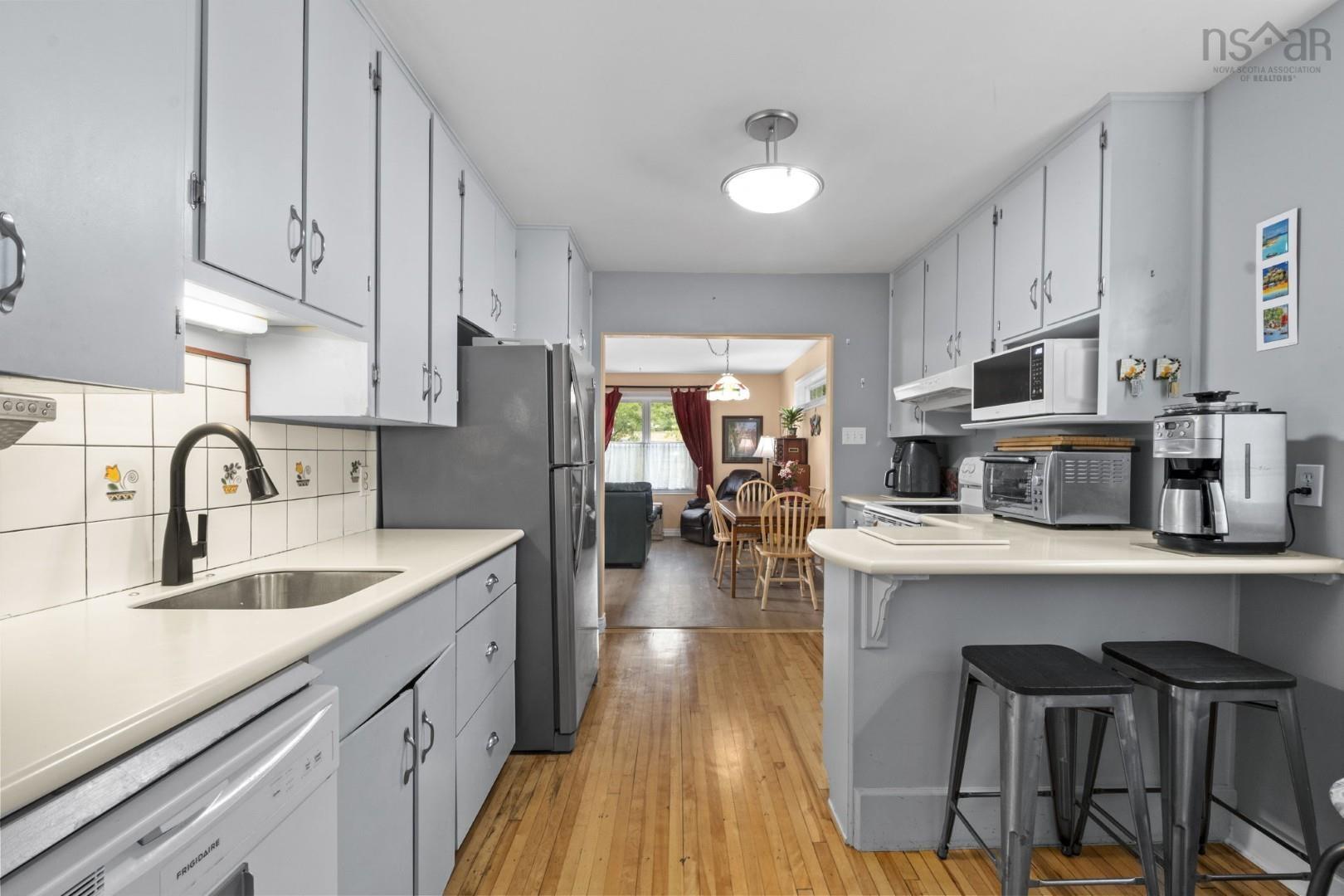 View image 12