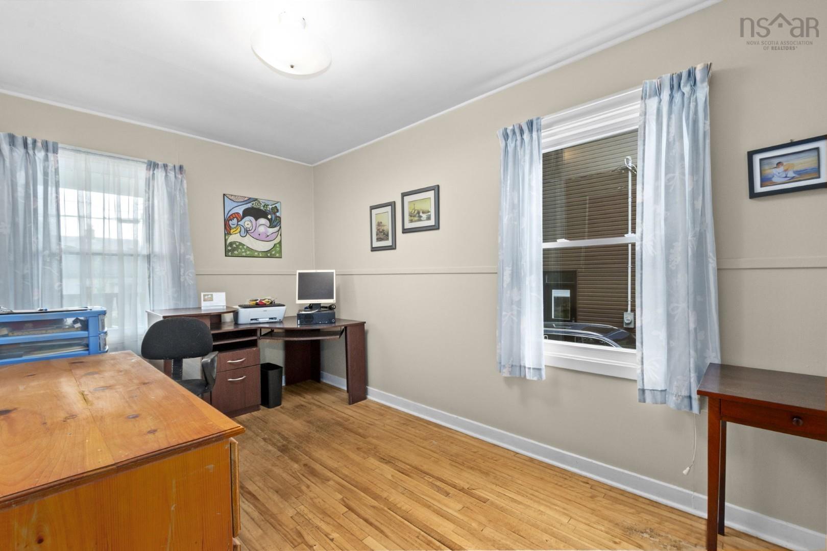 View image 18