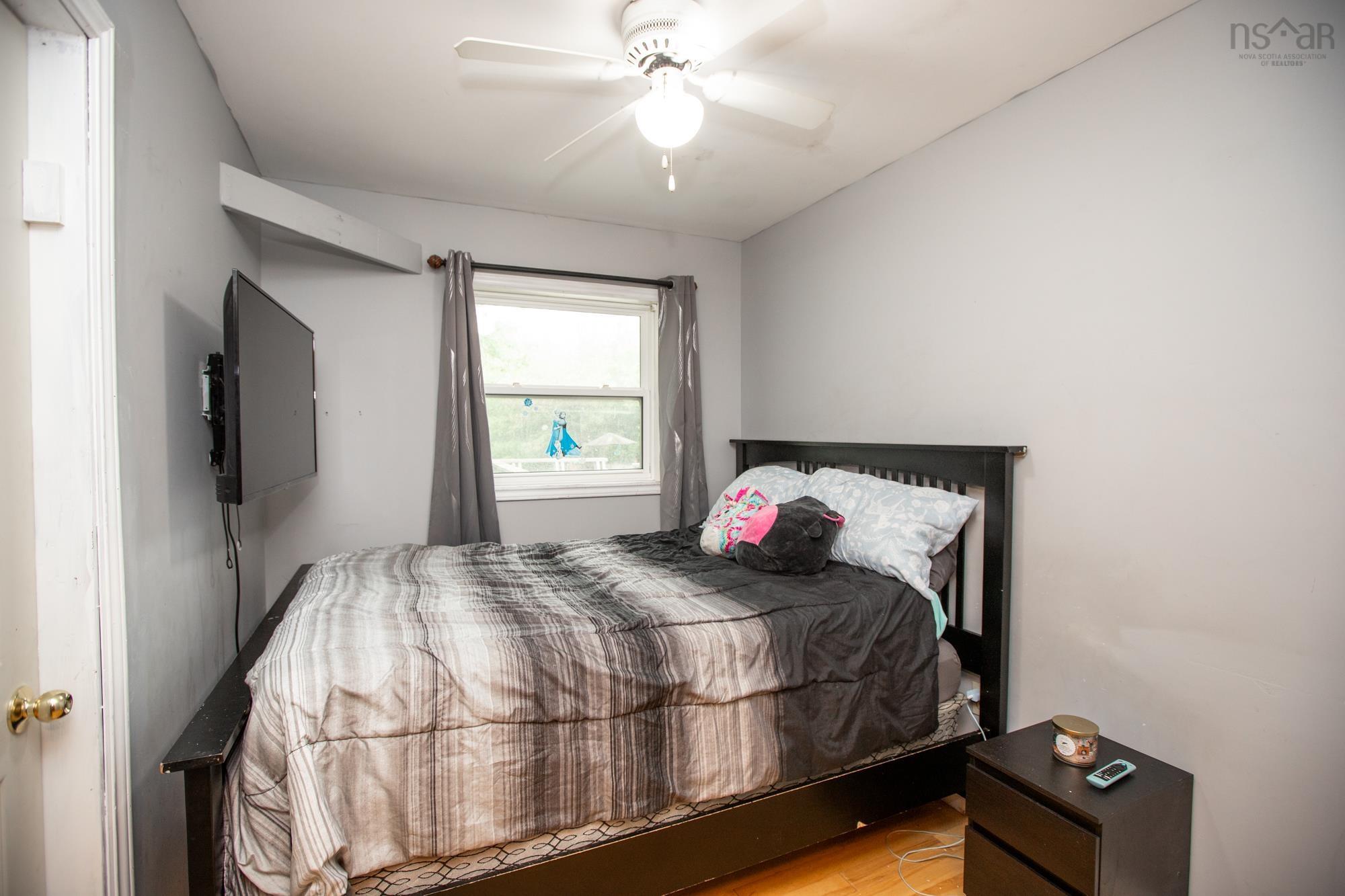 View image 12