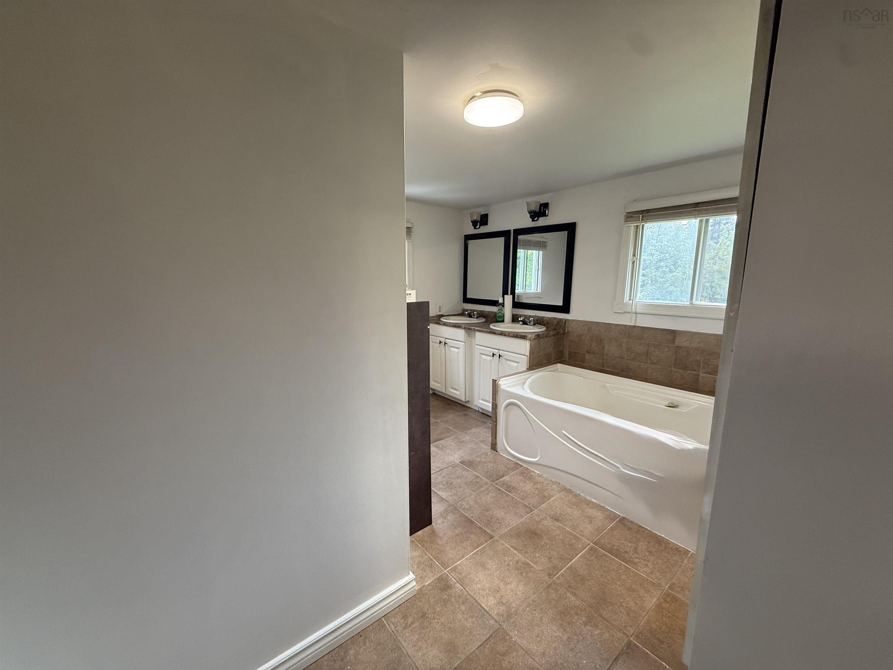 View image 18