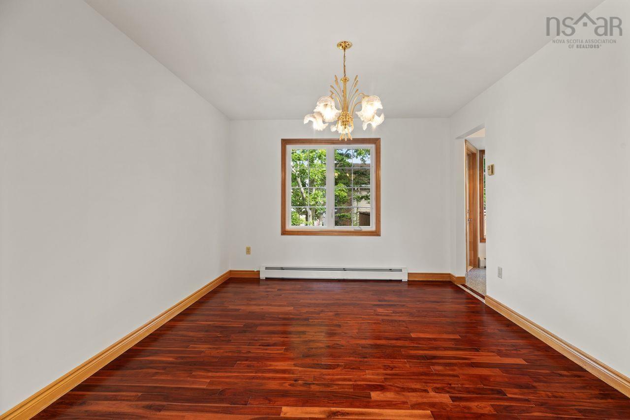 View image 12