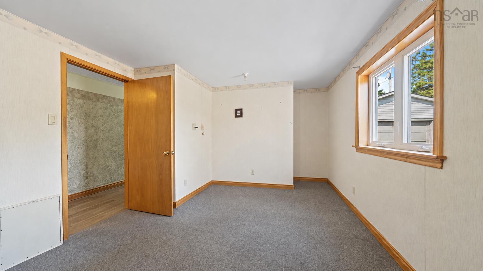 View image 18