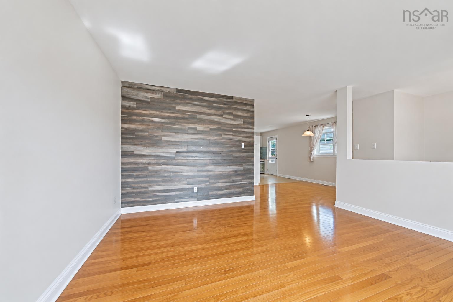 View image 11