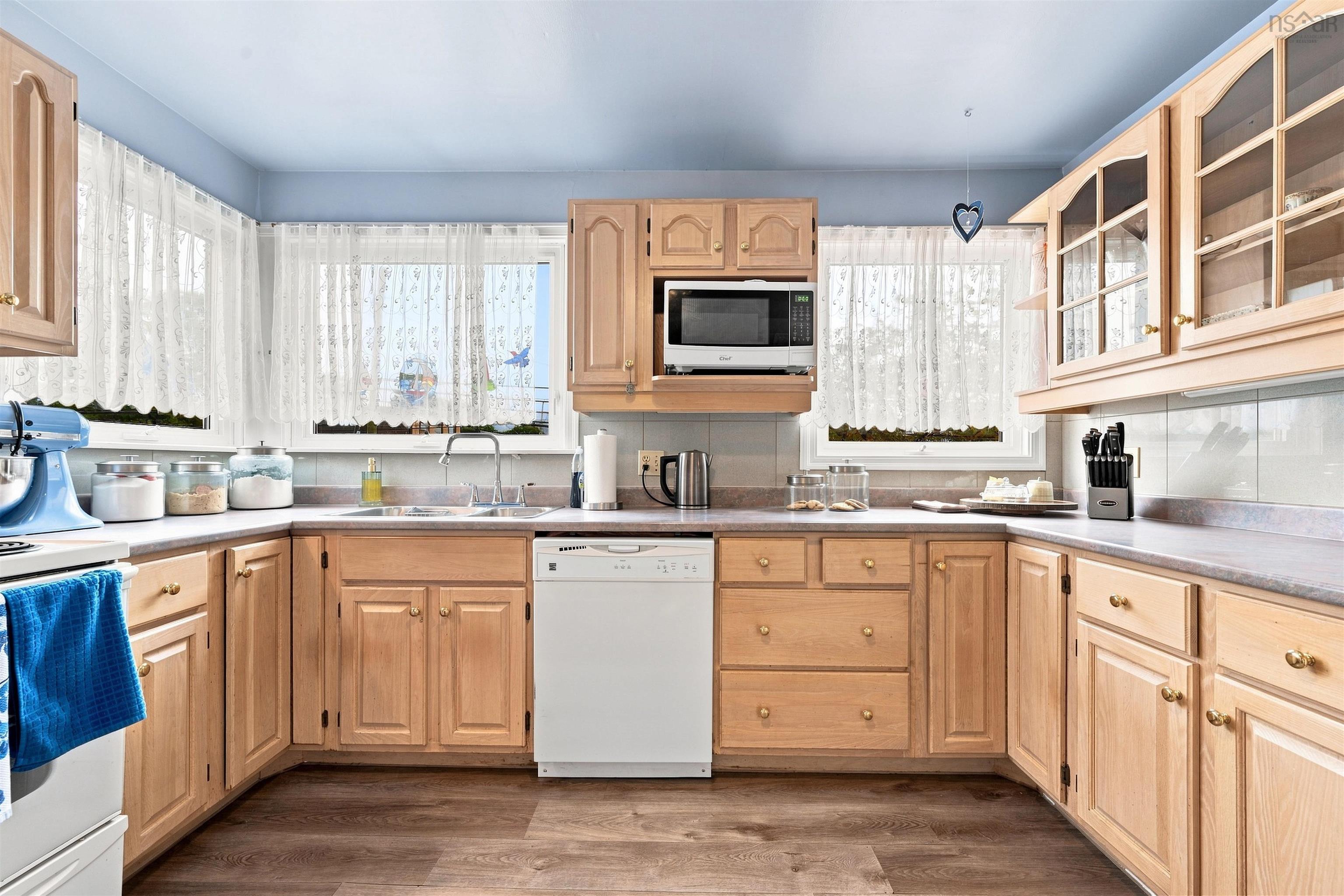 View image 15