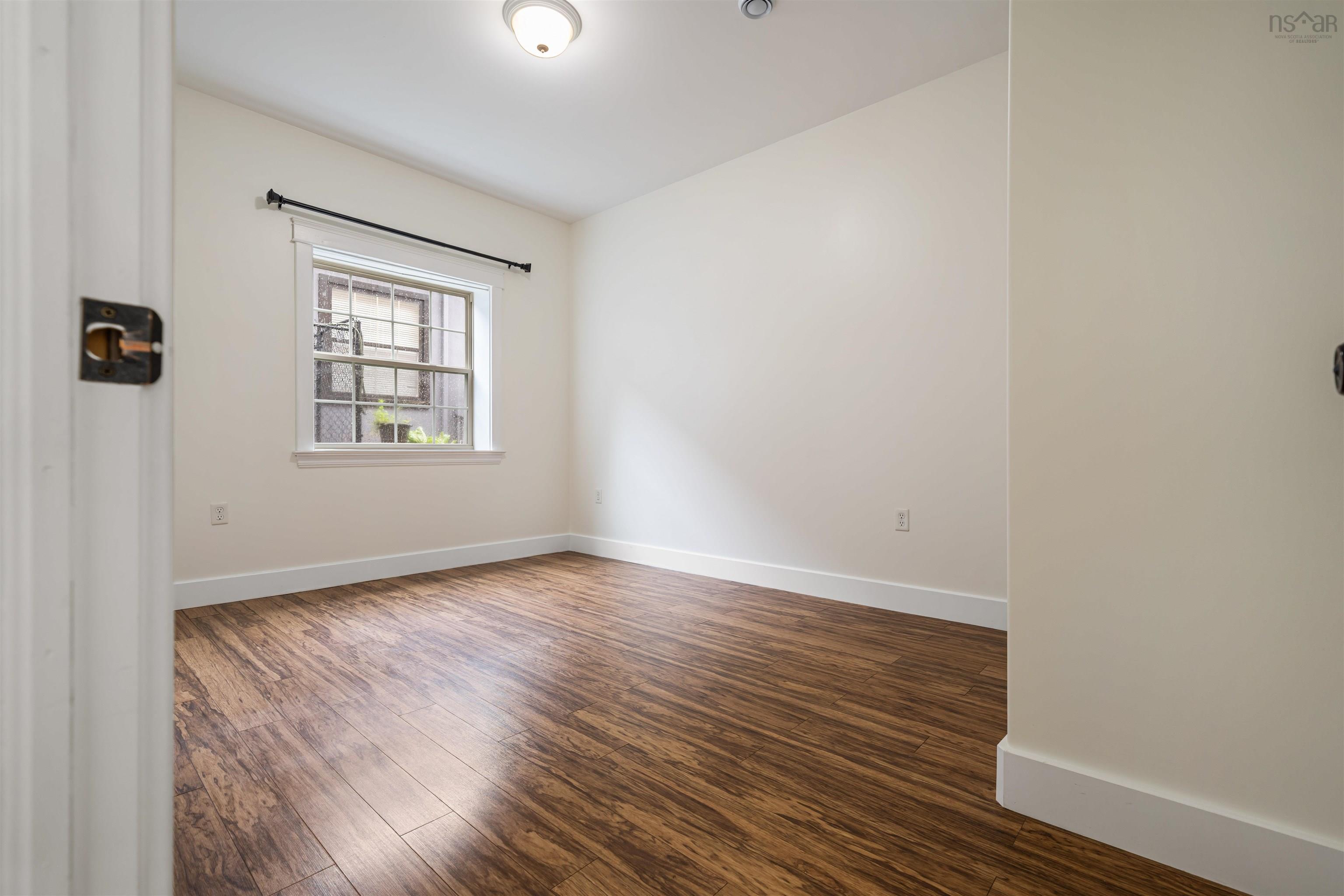 View image 19