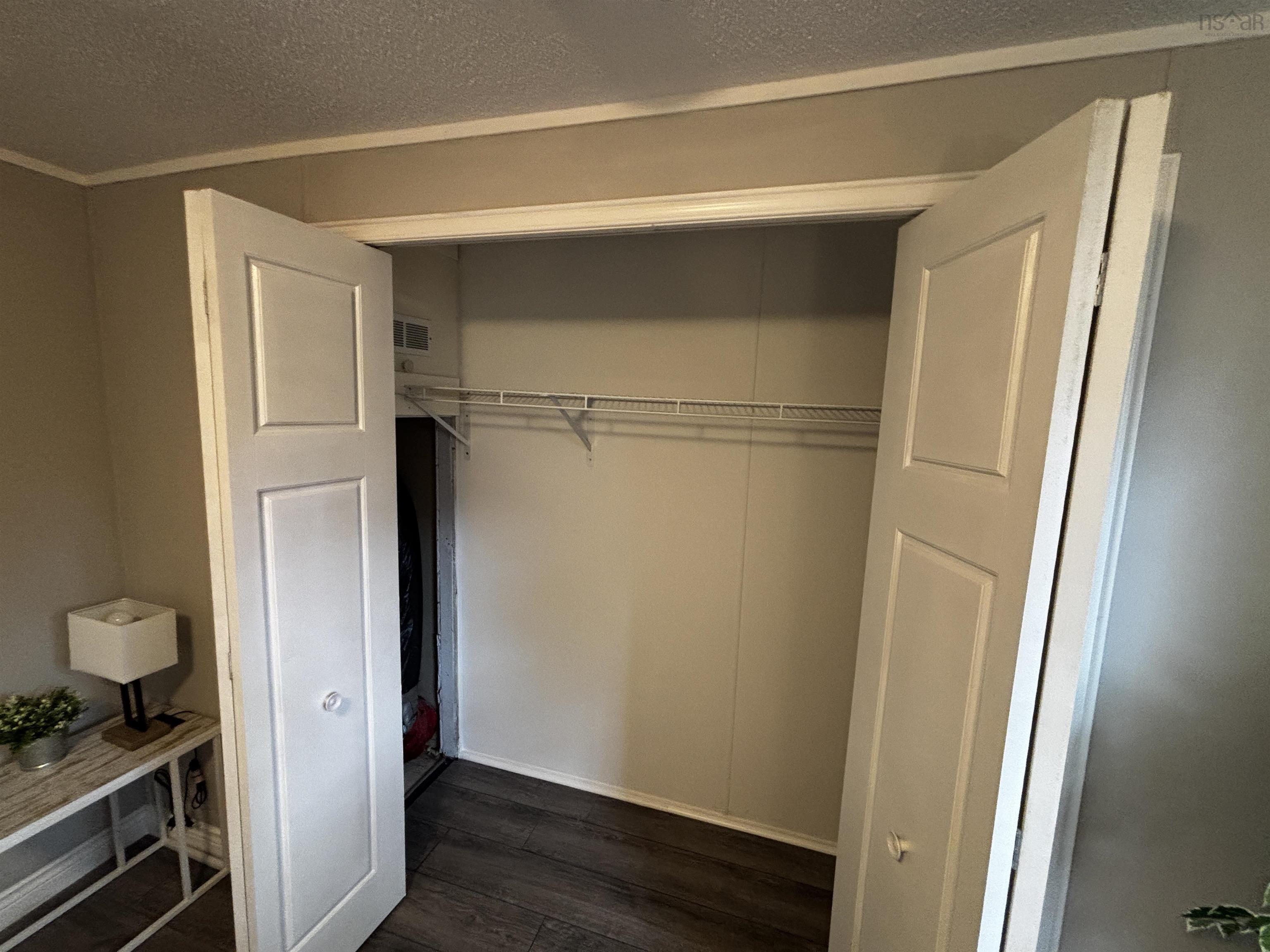 View image 18