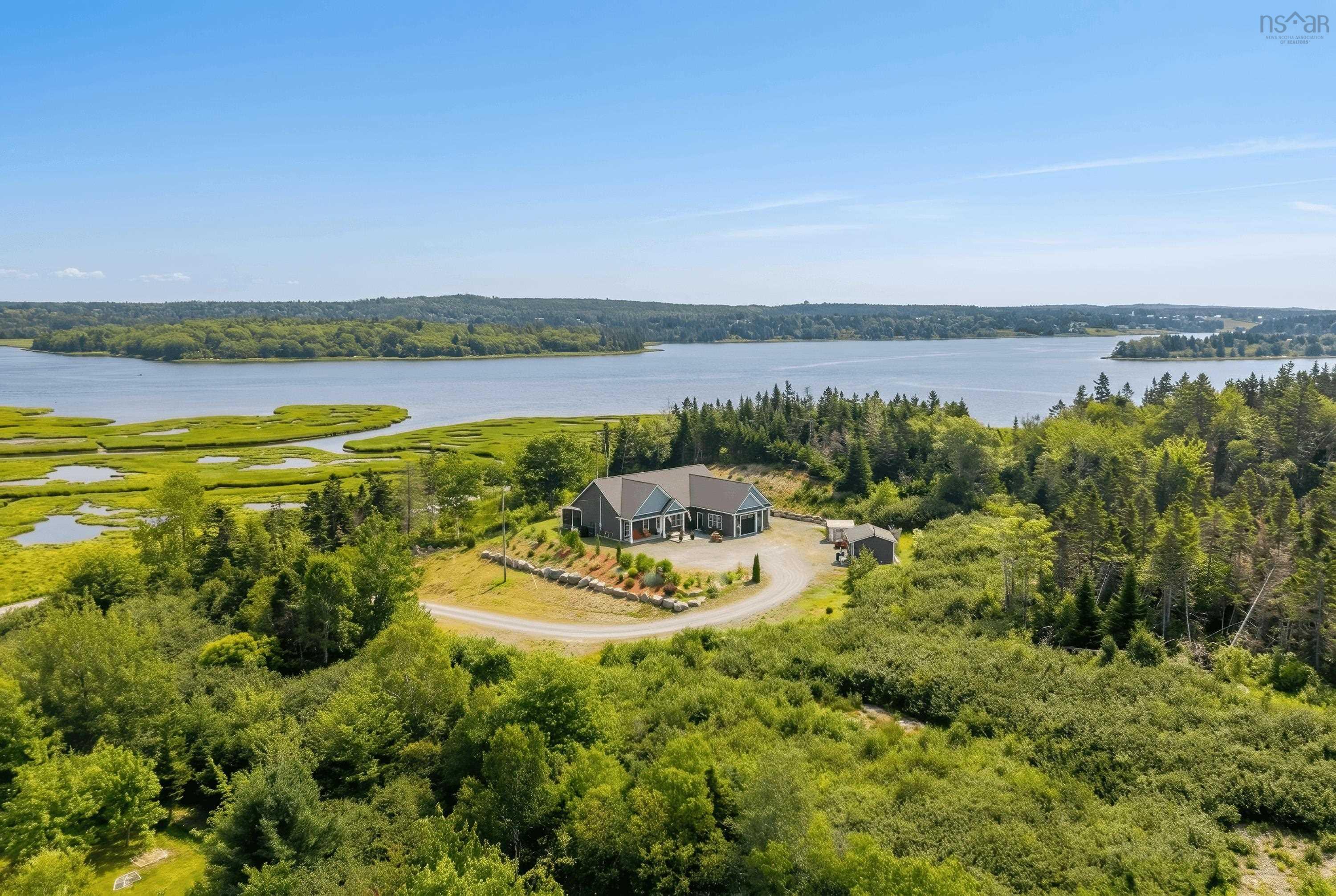 Thumbnail image for 395 Shore Road MLS<sup>®</sup> 202622590