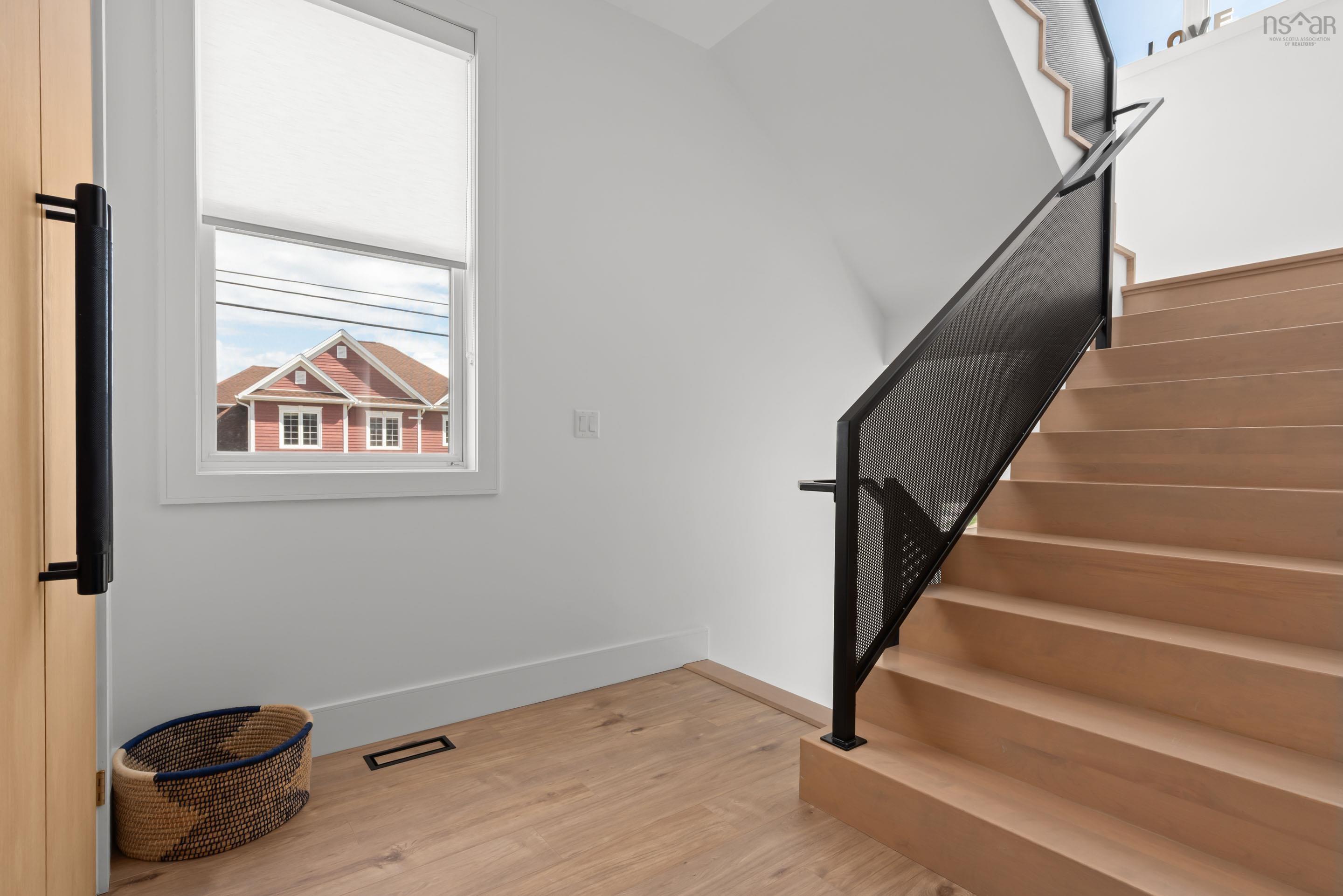 View image 9
