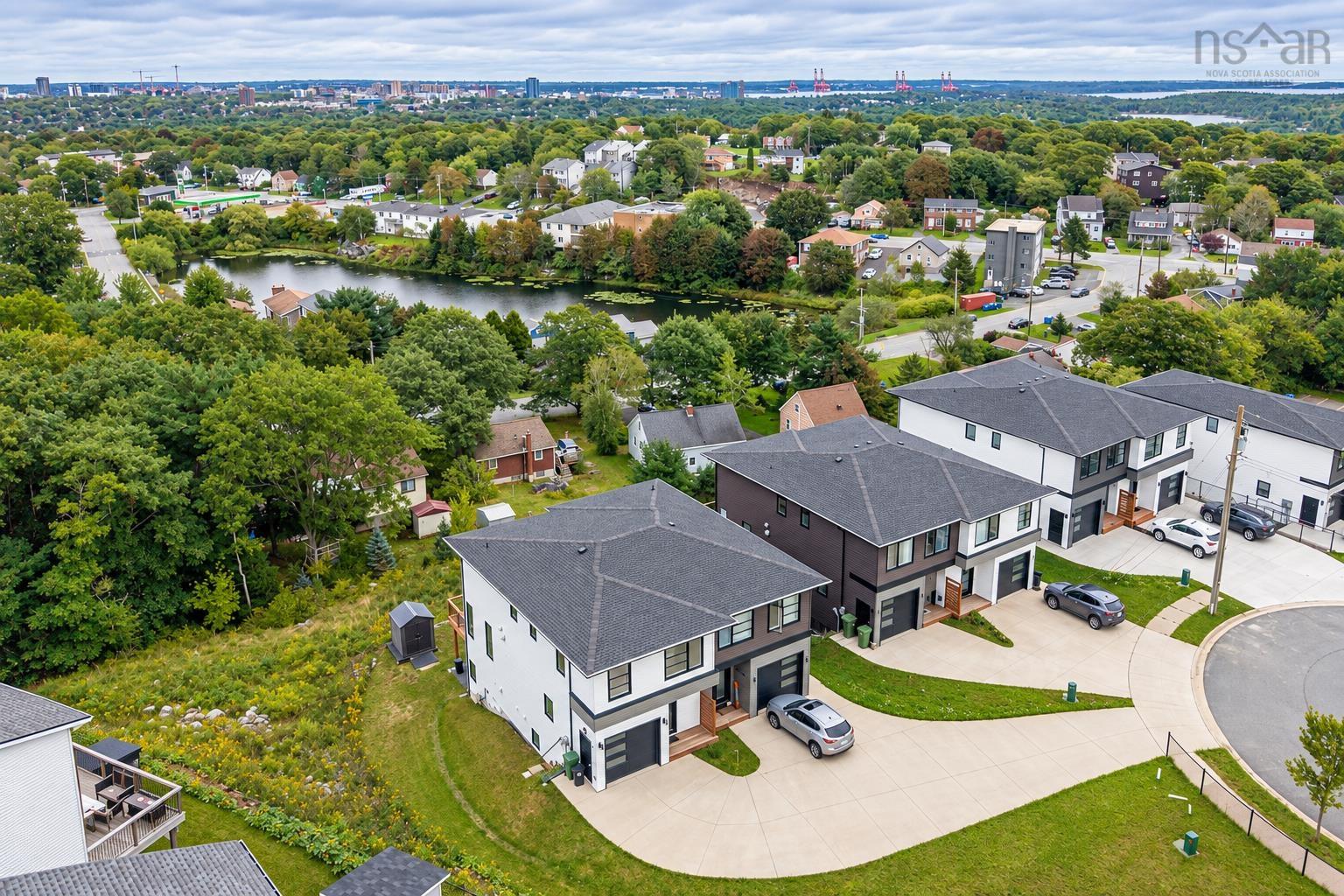 Thumbnail image for 68 Grenoble Court MLS<sup>®</sup> 202622644