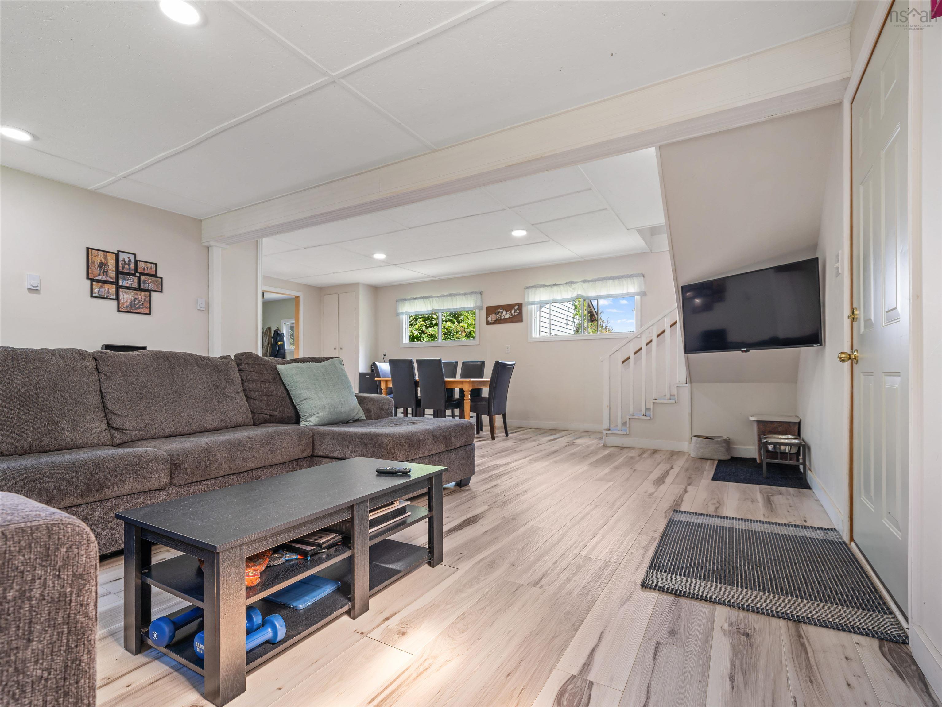 View image 28