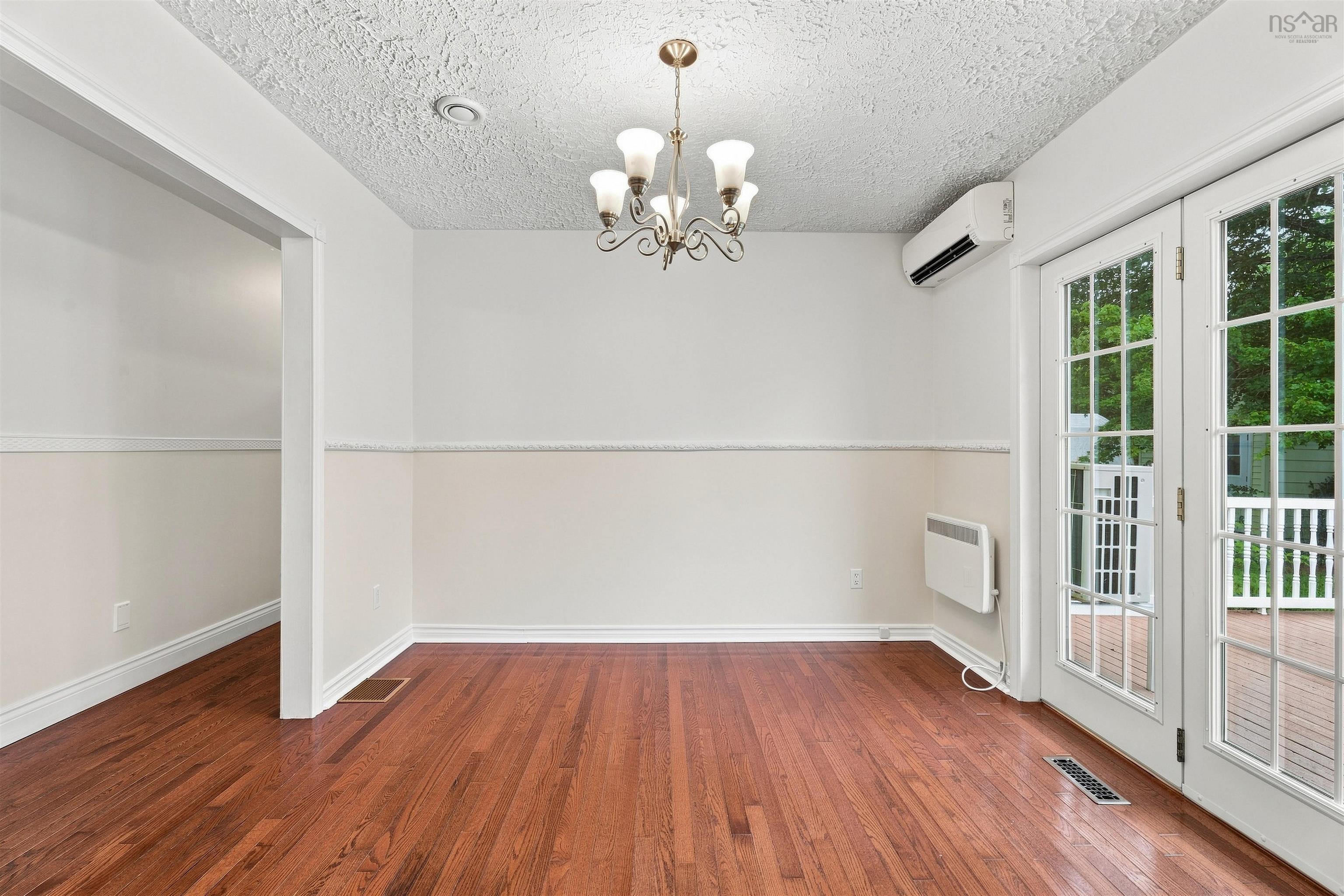 View image 11