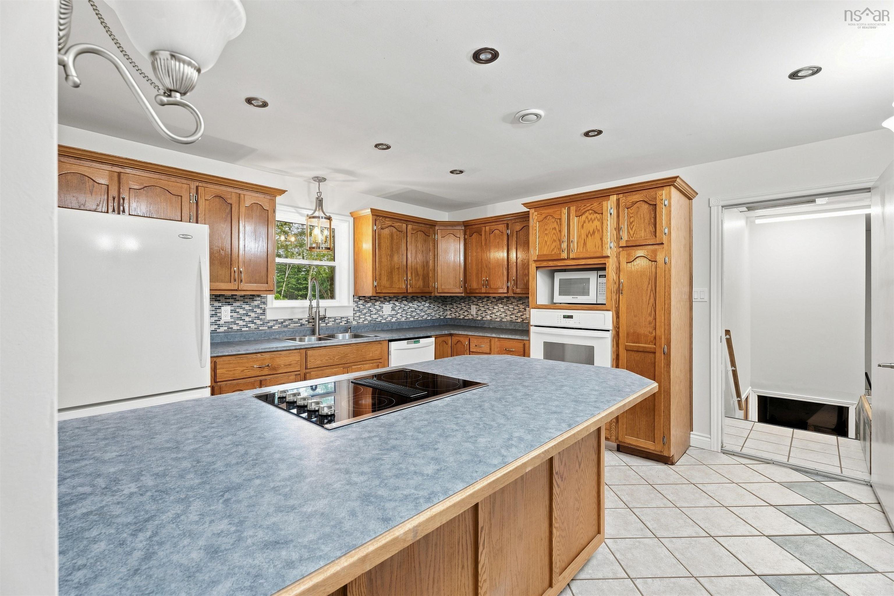 View image 8