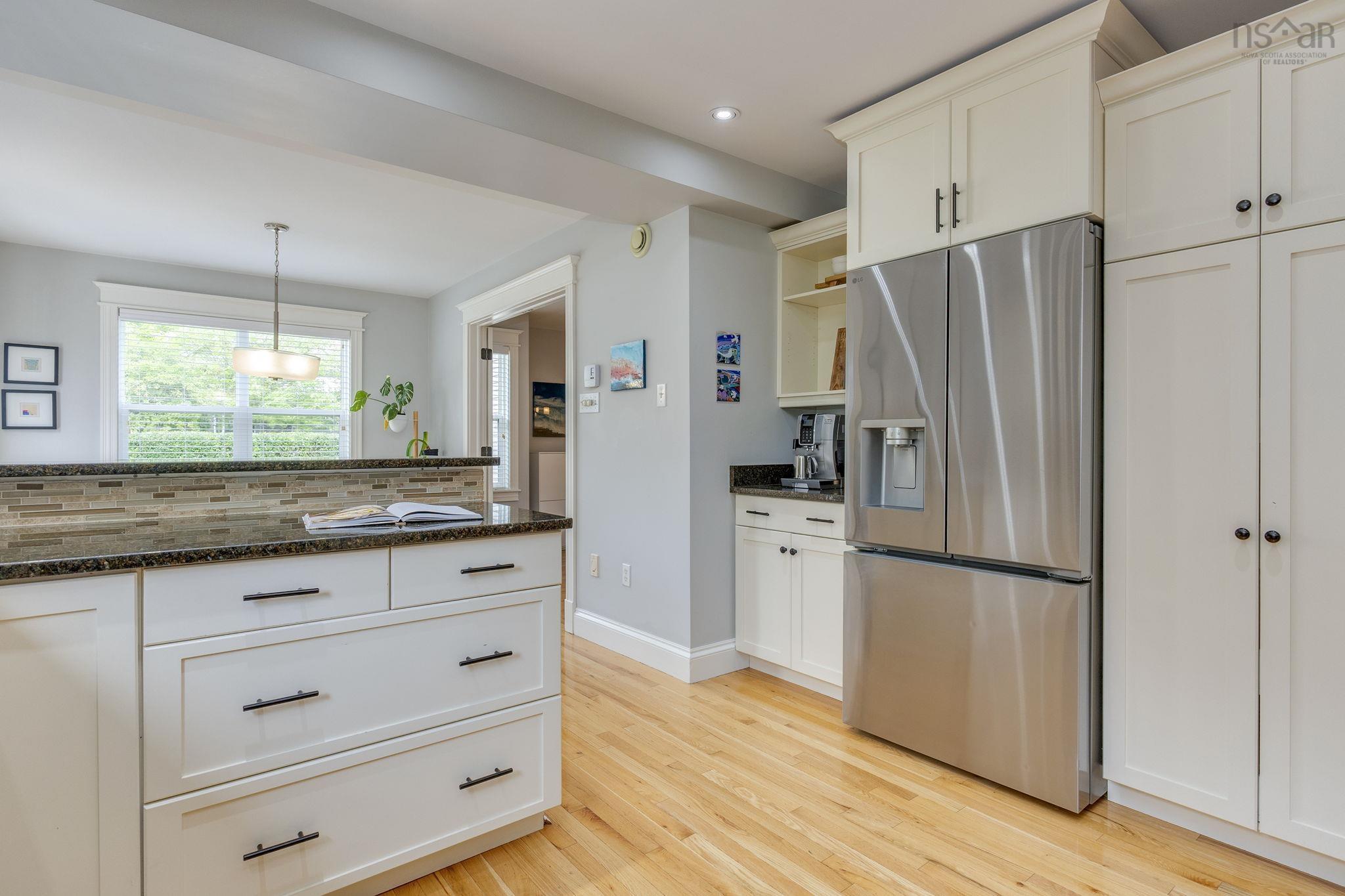 View image 18