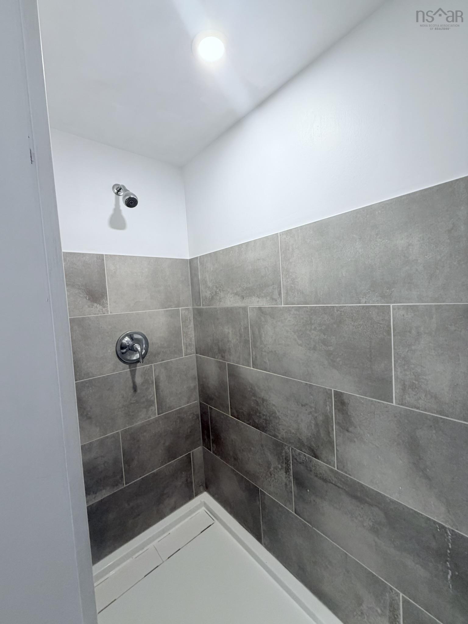 View image 11