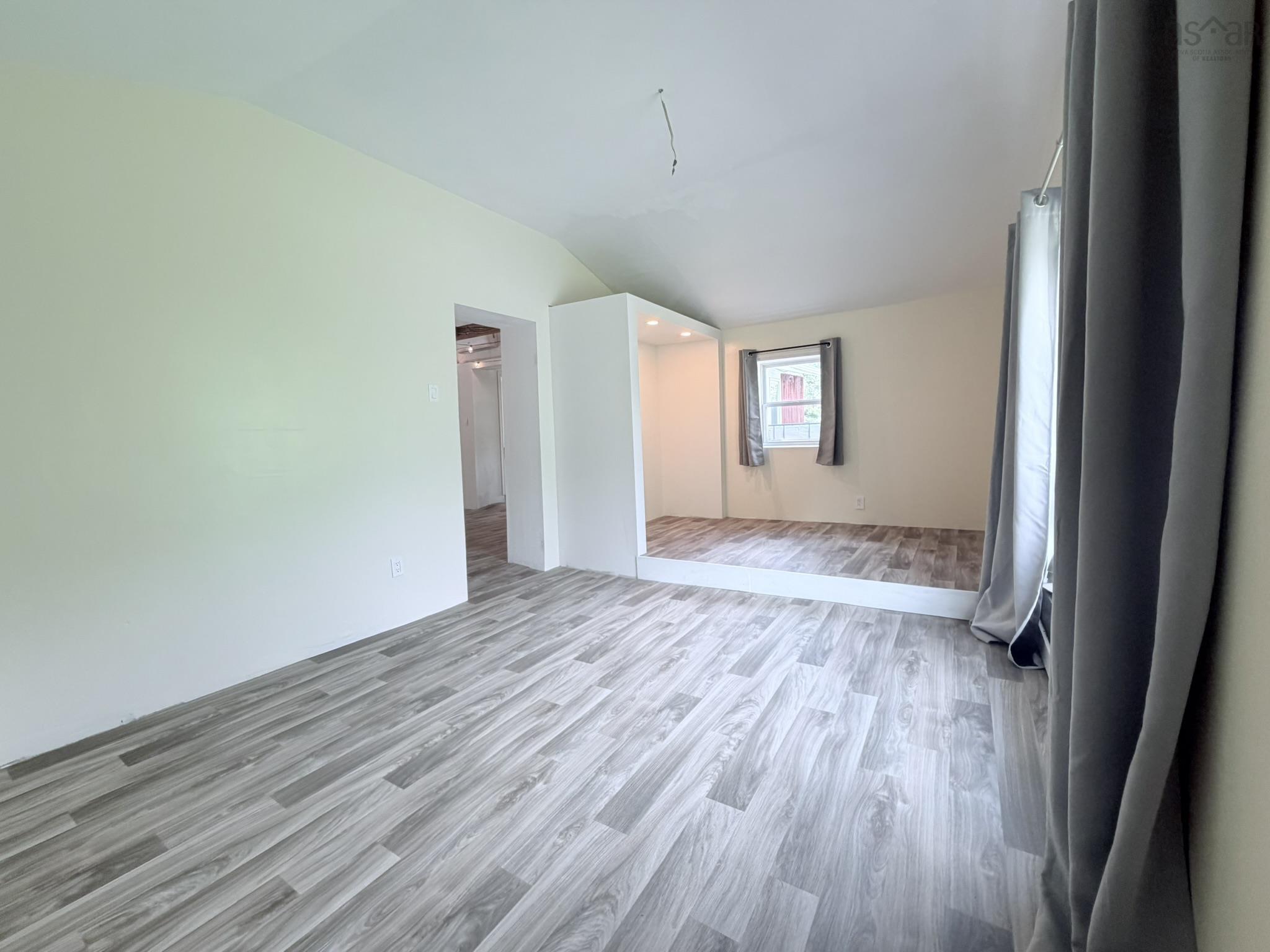 View image 12