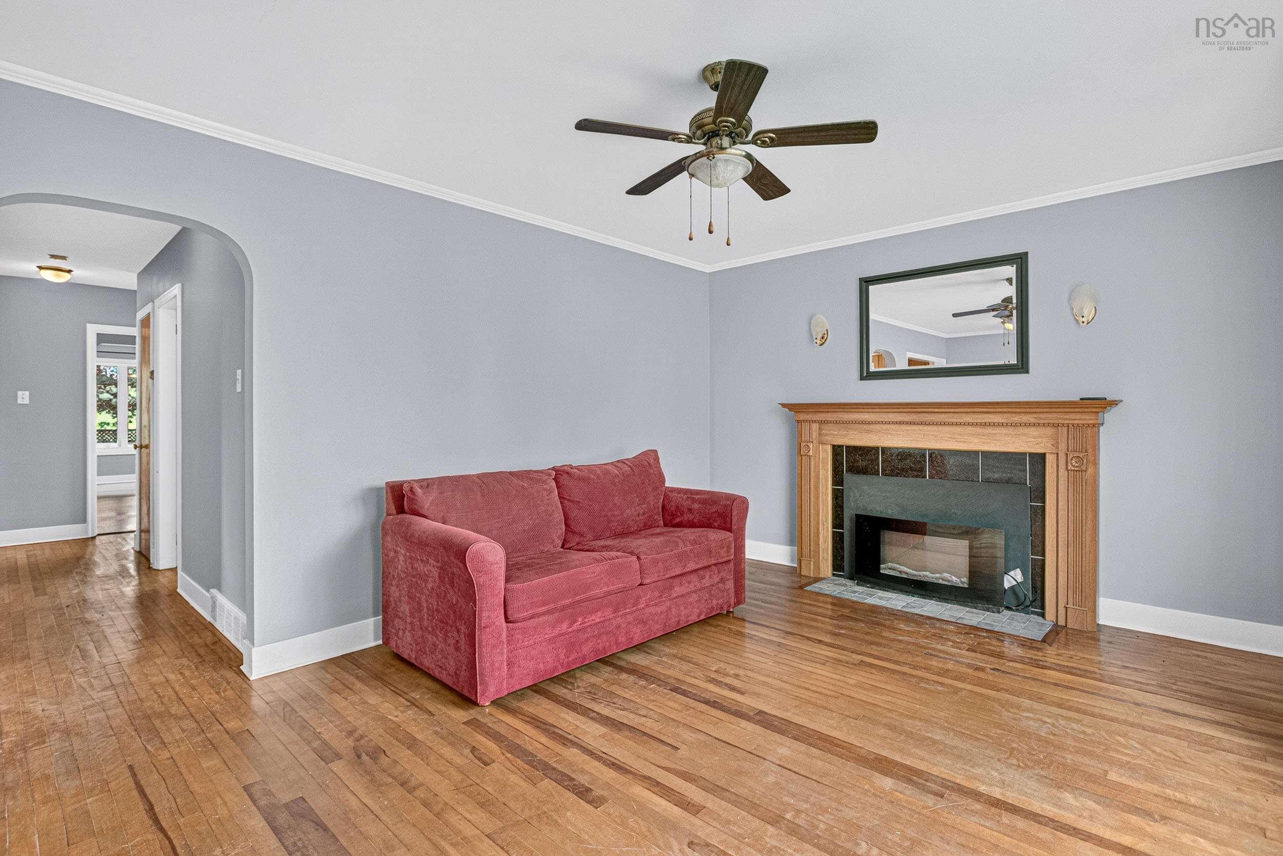 View image 18