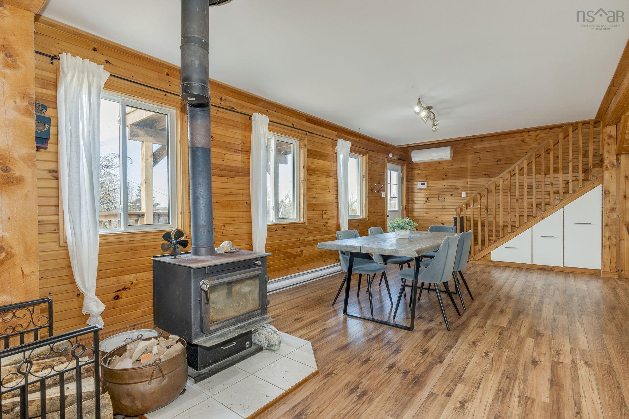 View image 12