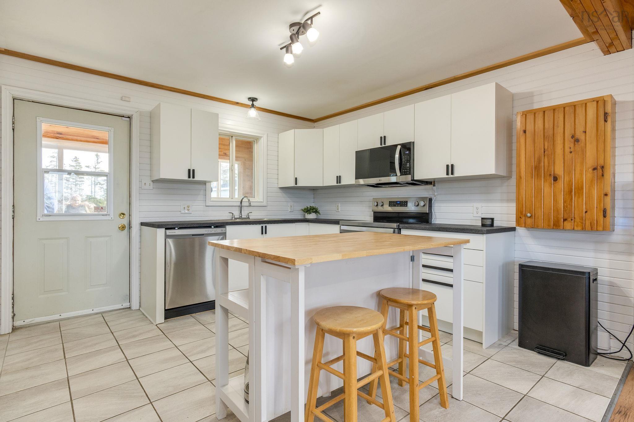 View image 16