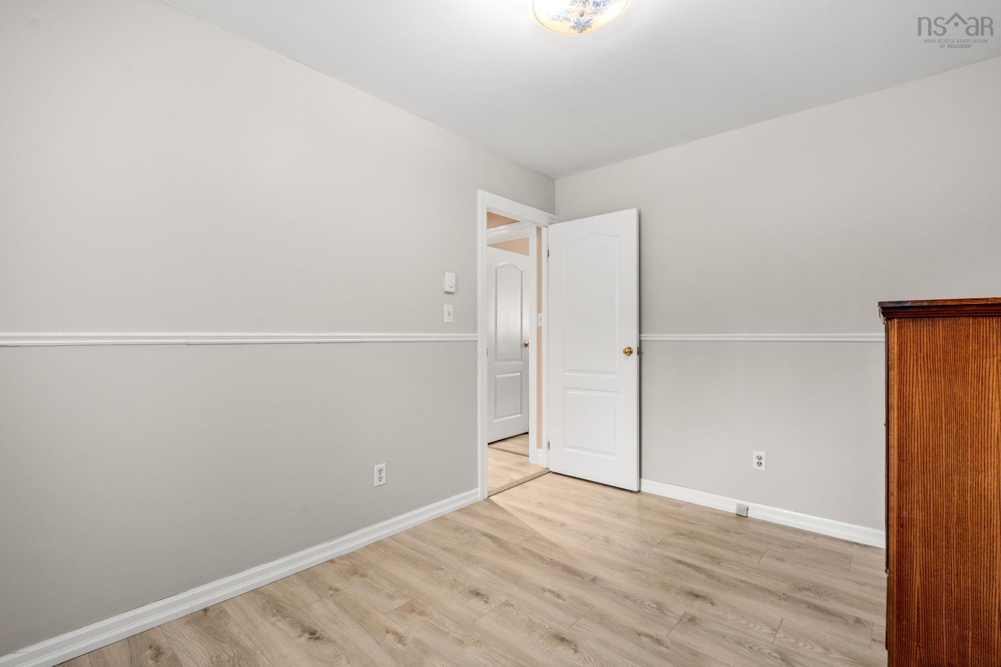 View image 16