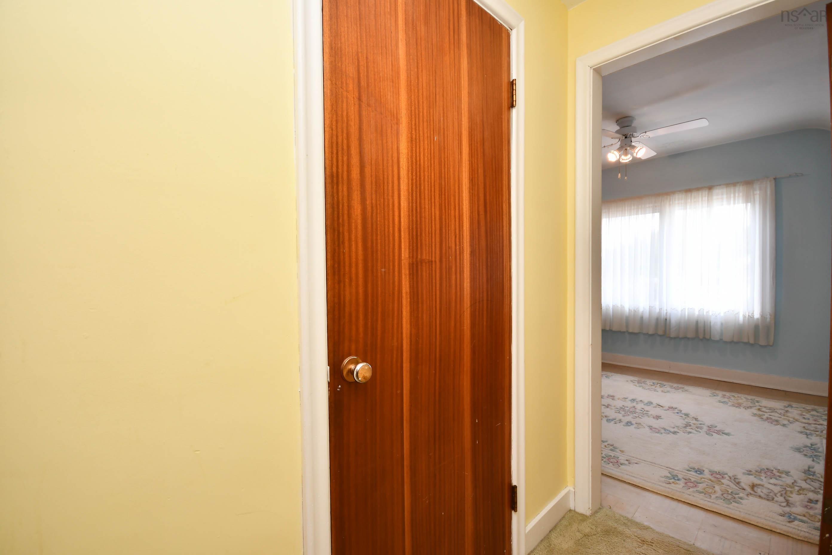View image 18