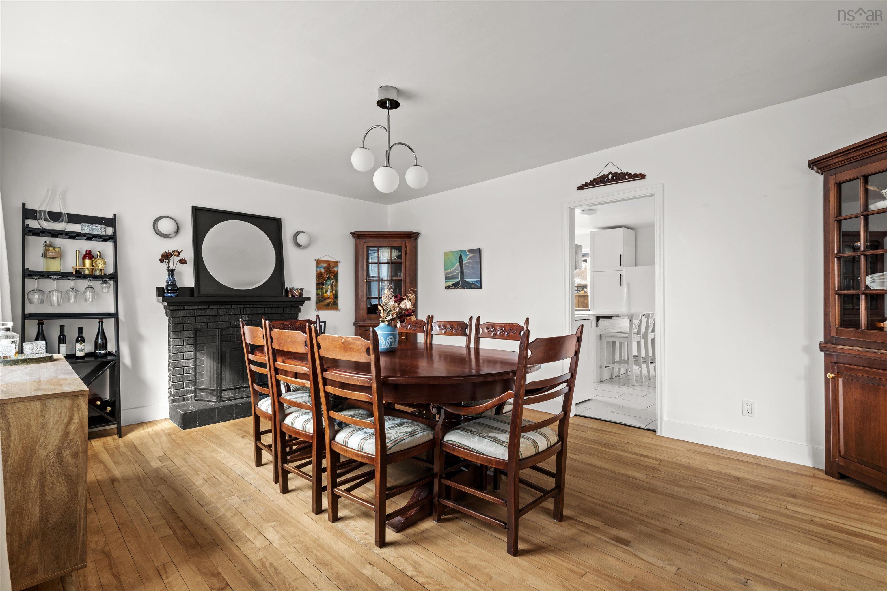 View image 9
