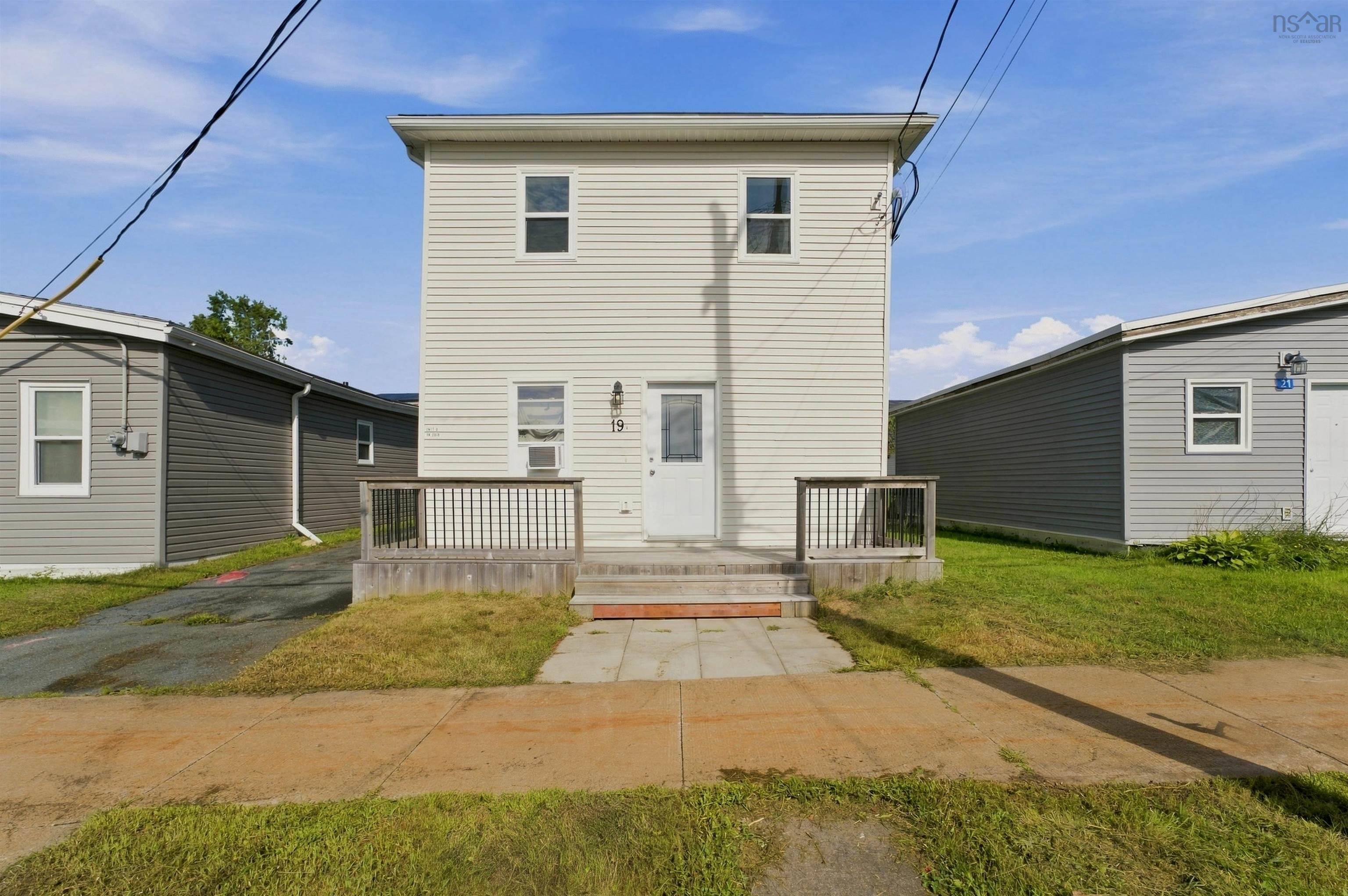 Thumbnail image for 19 Elmwood Avenue MLS<sup>®</sup> 202622951