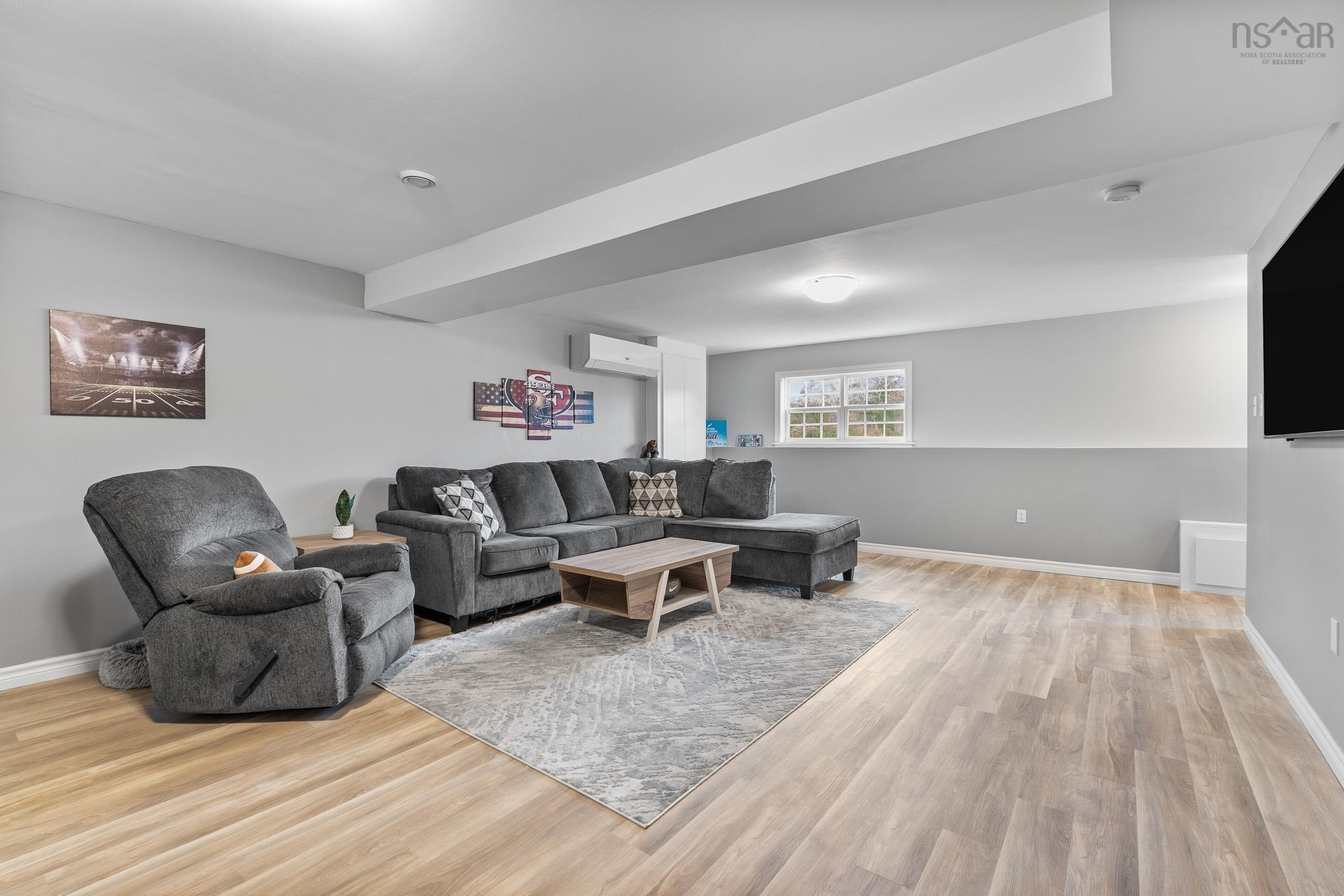 View image 9