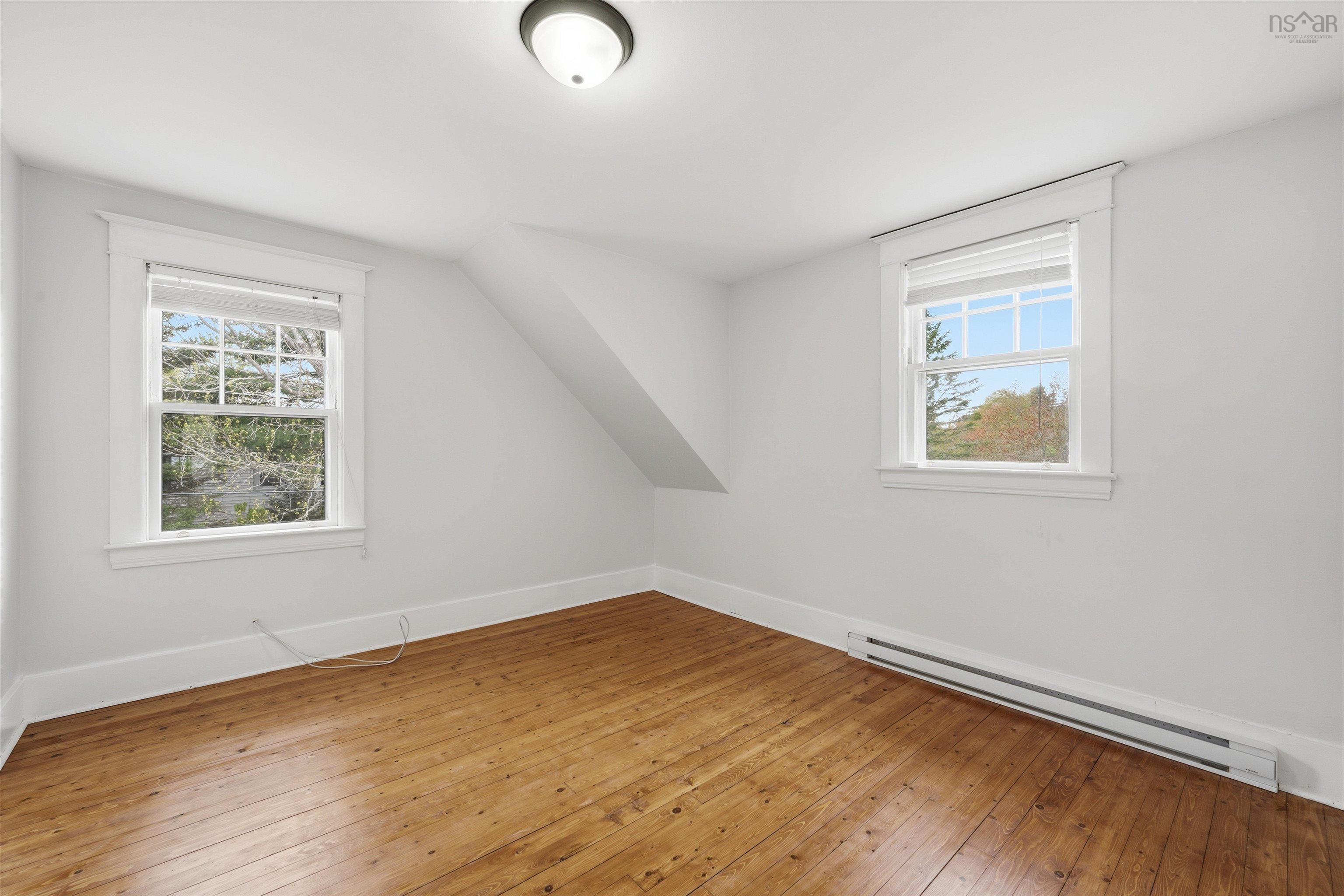 View image 18