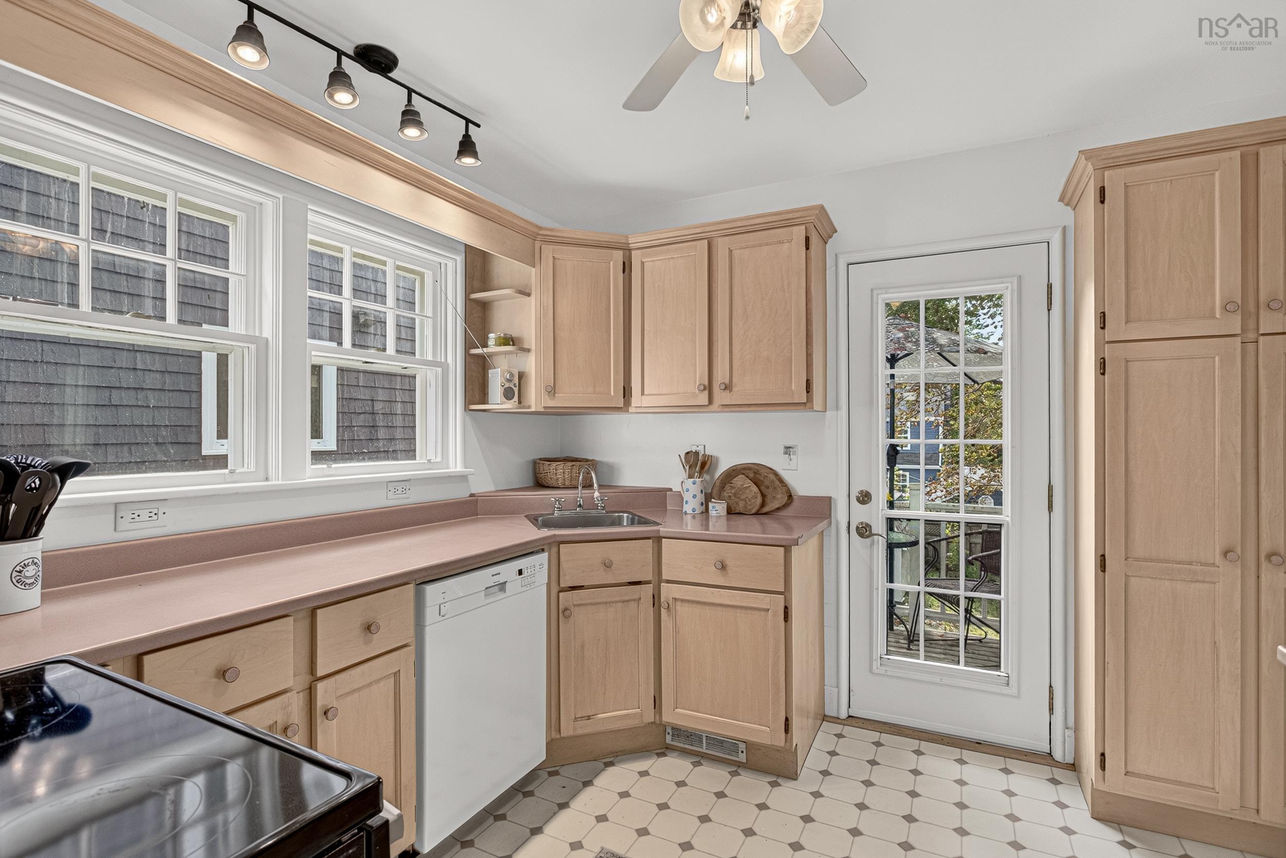 View image 10