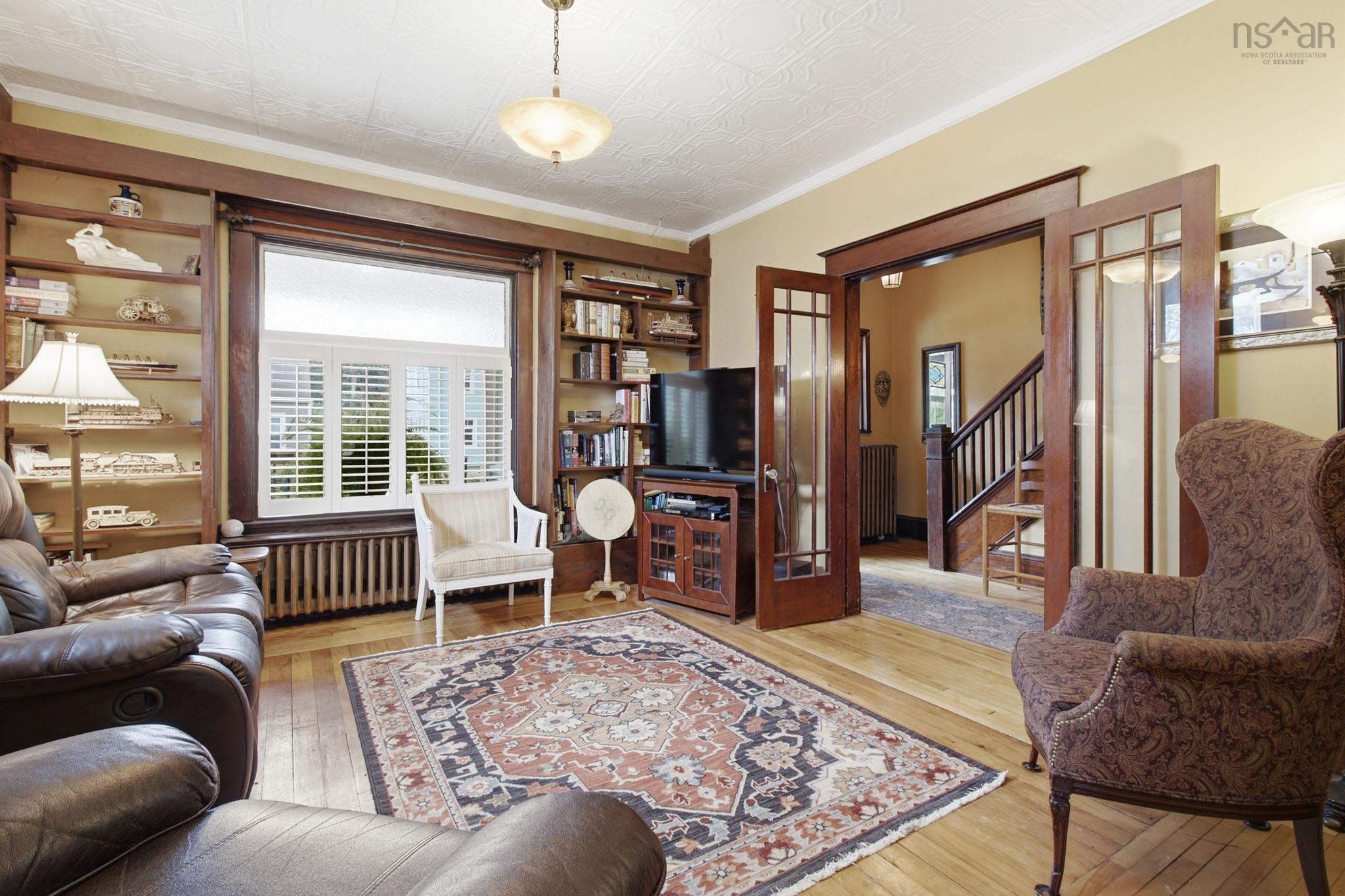 View image 10