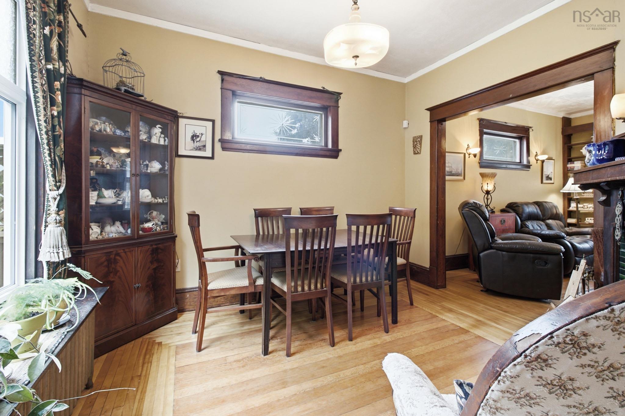 View image 11