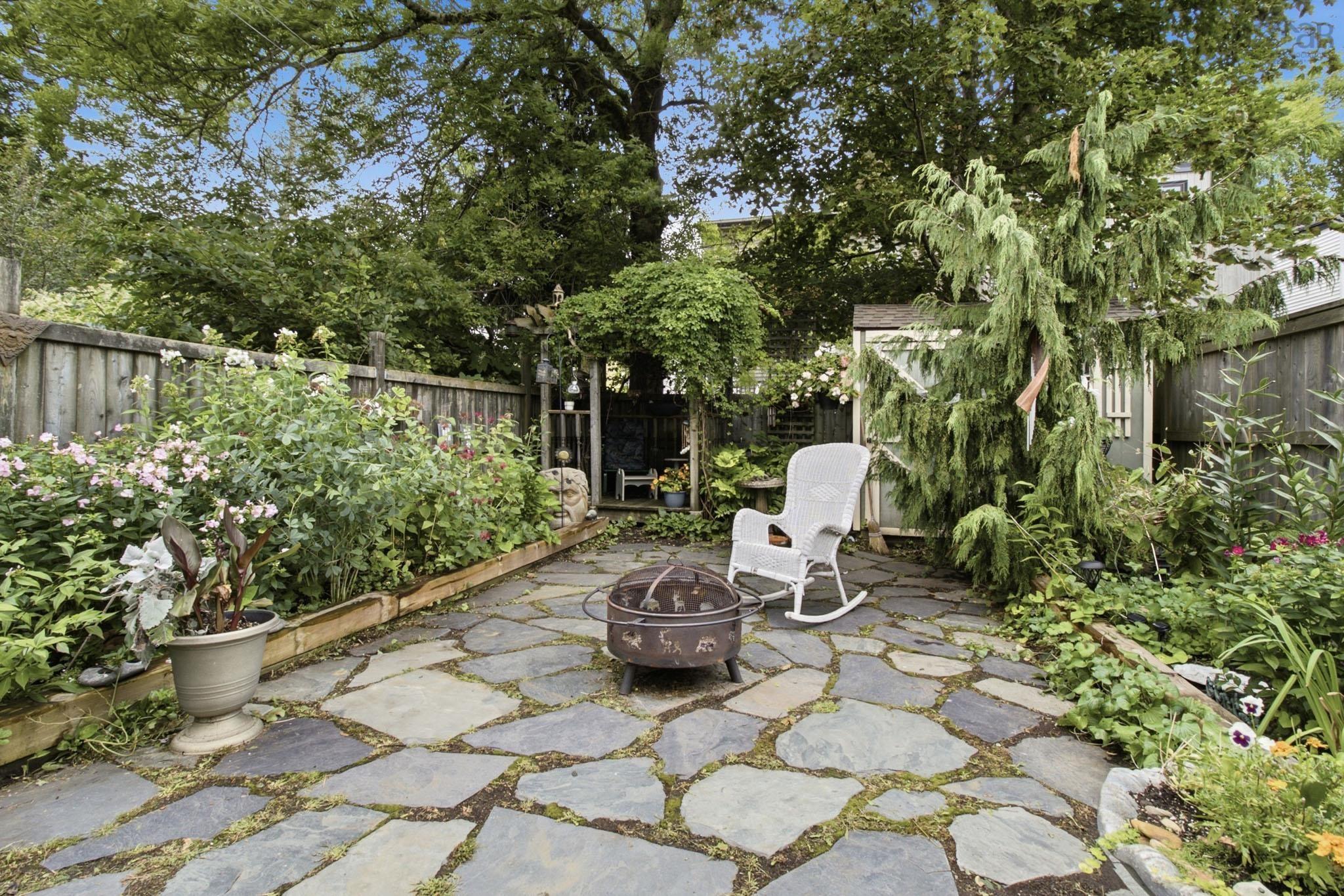 View image 28