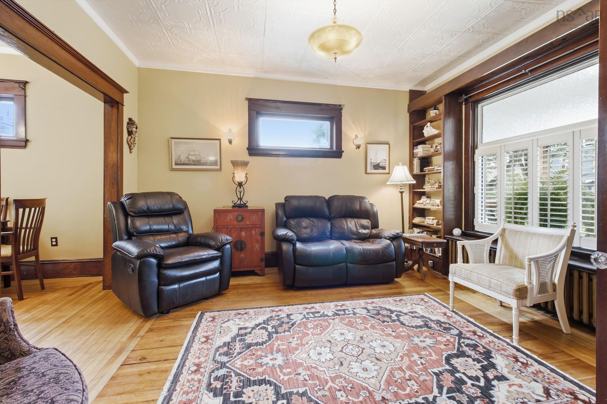 View image 8