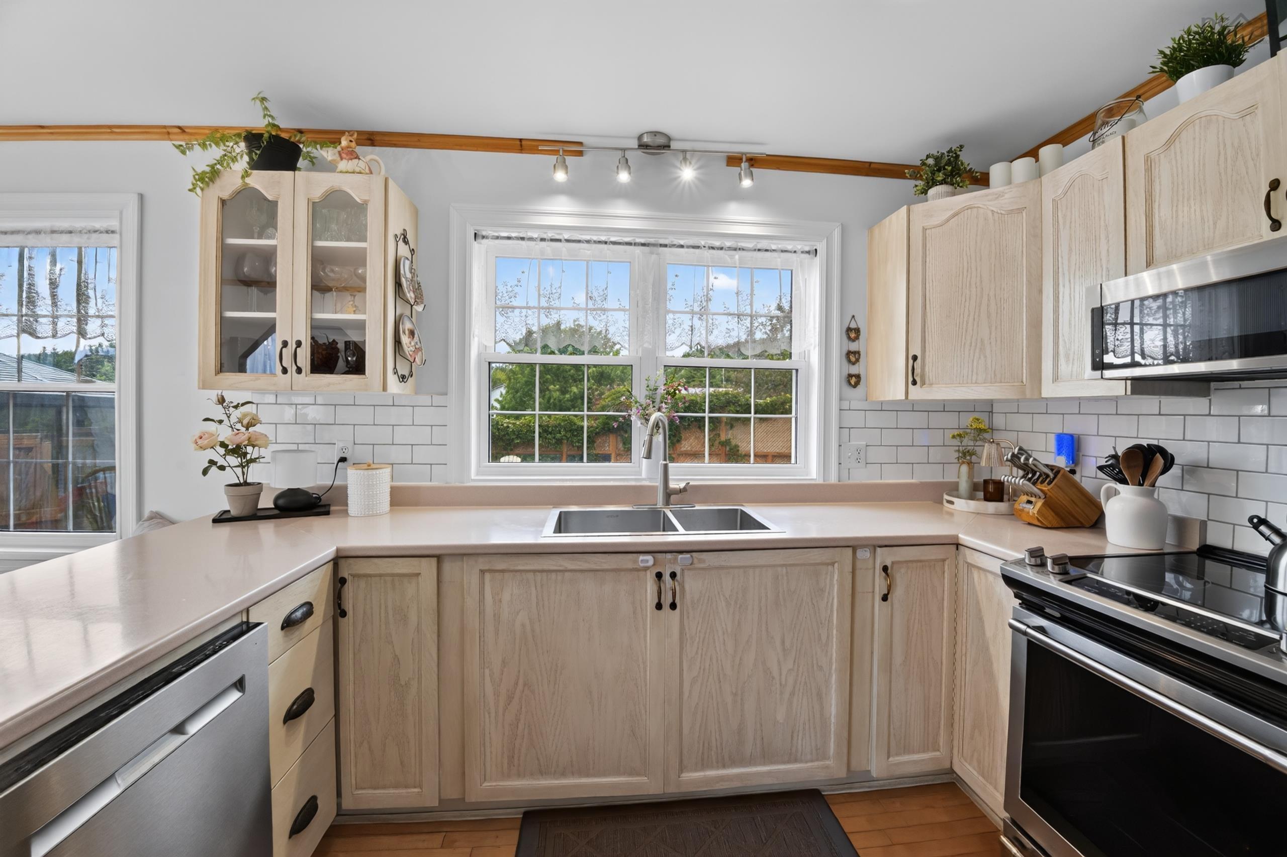 View image 17