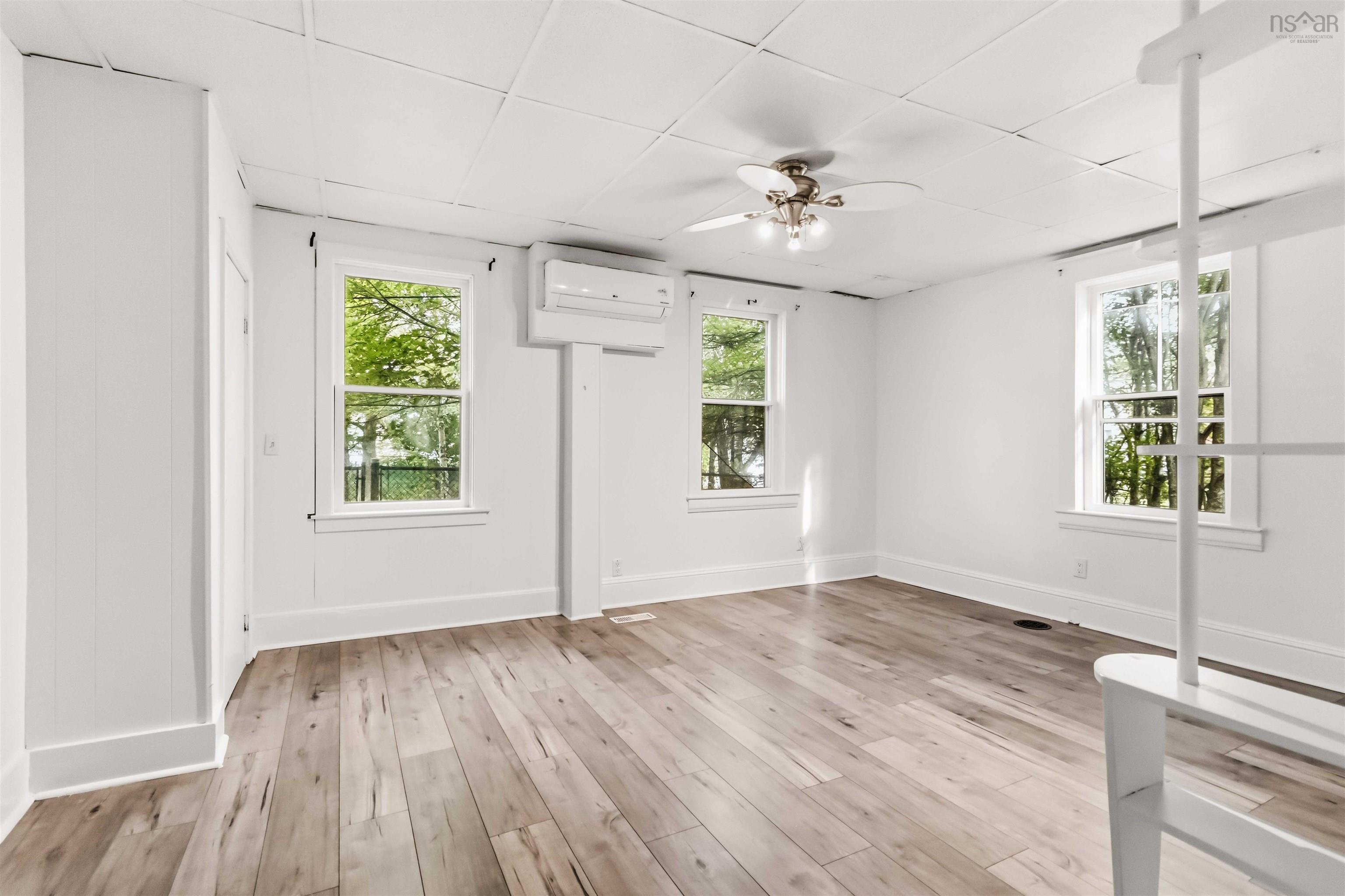 View image 10