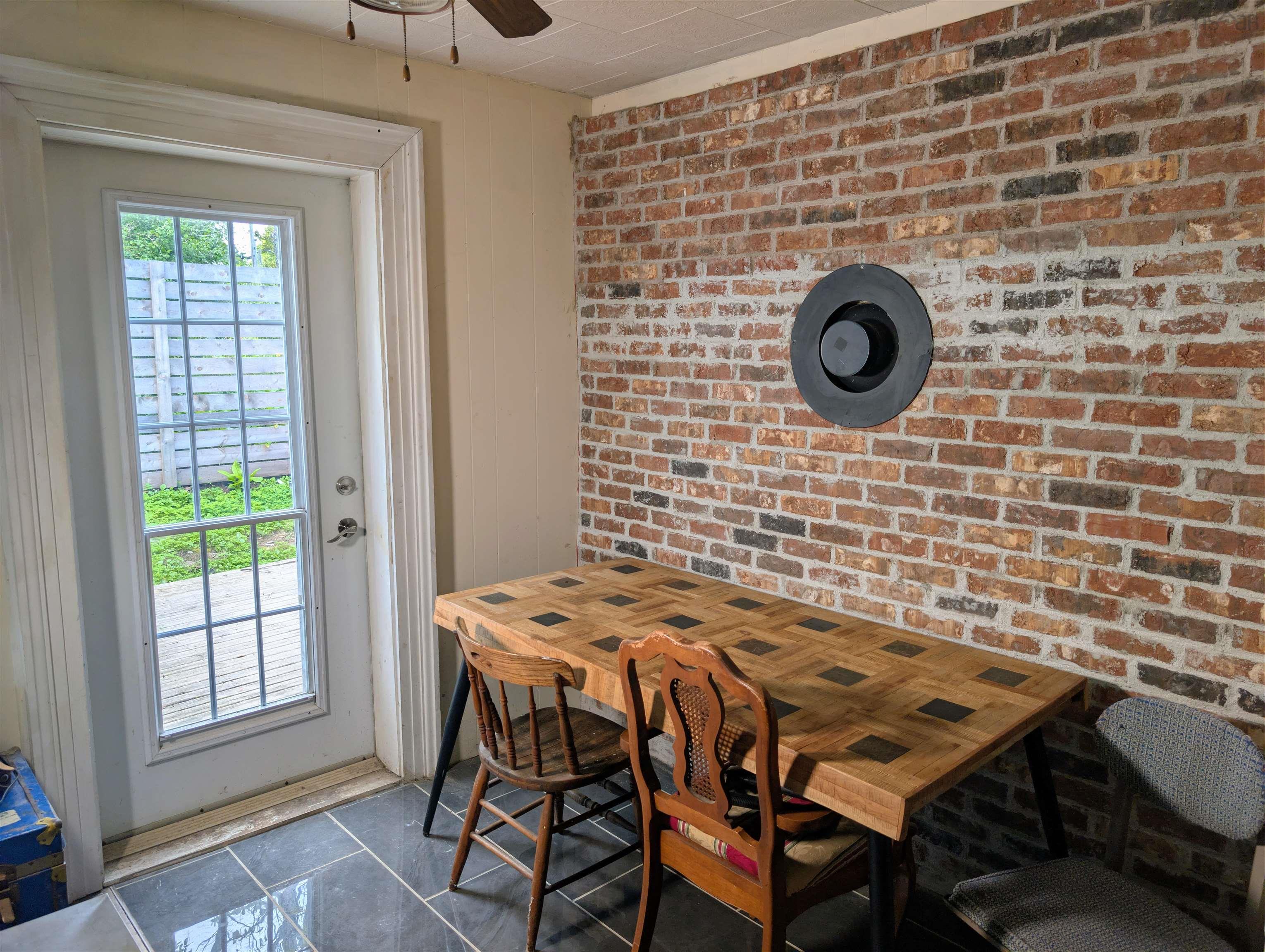 View image 18