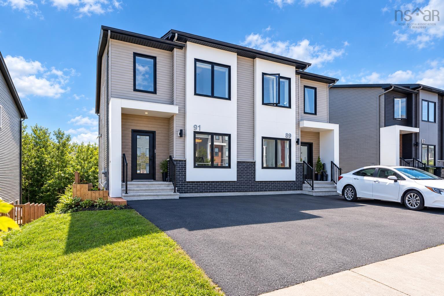 Thumbnail image for 91 Honeygold Drive MLS<sup>®</sup> 202623171