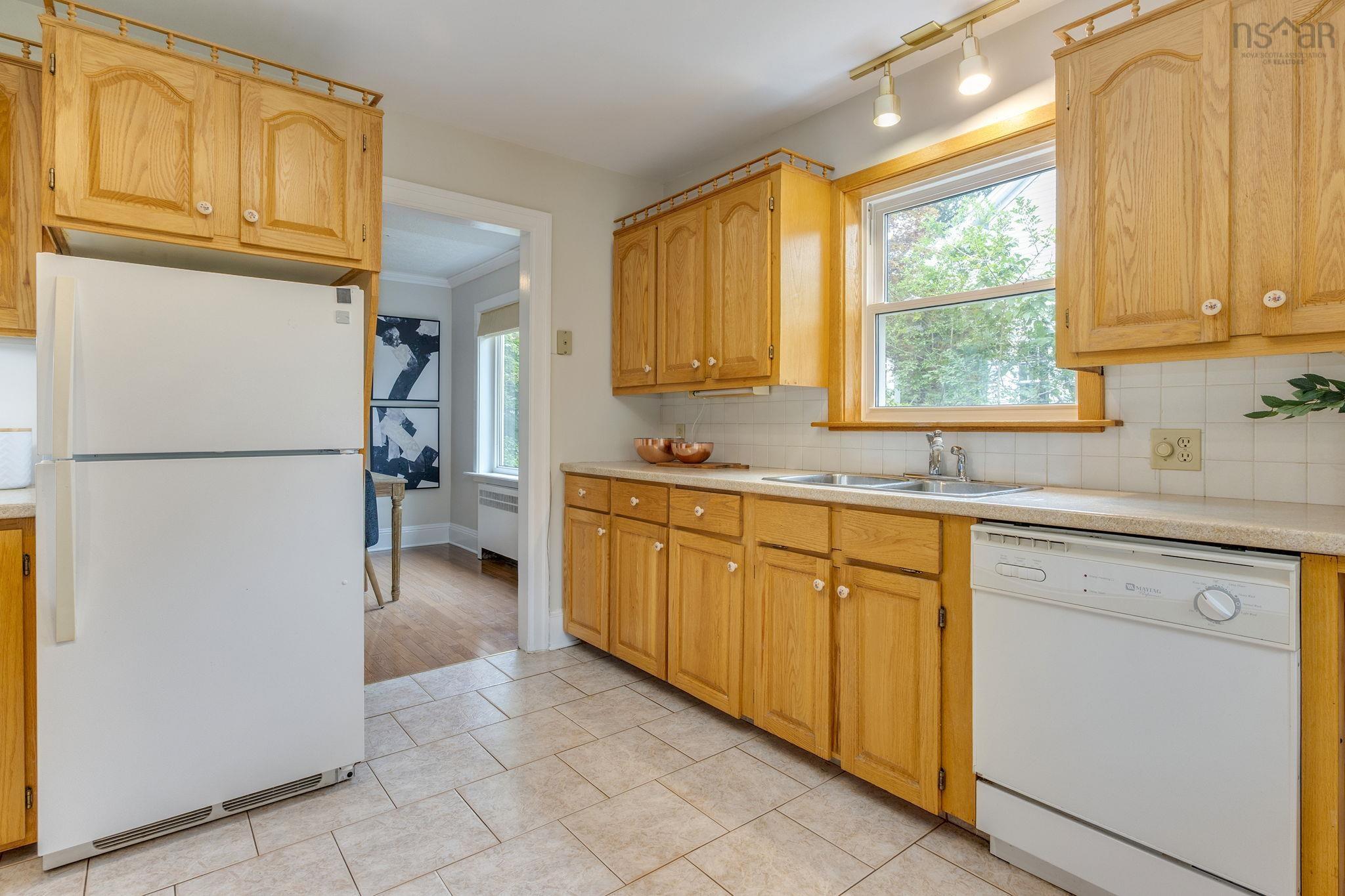 View image 12
