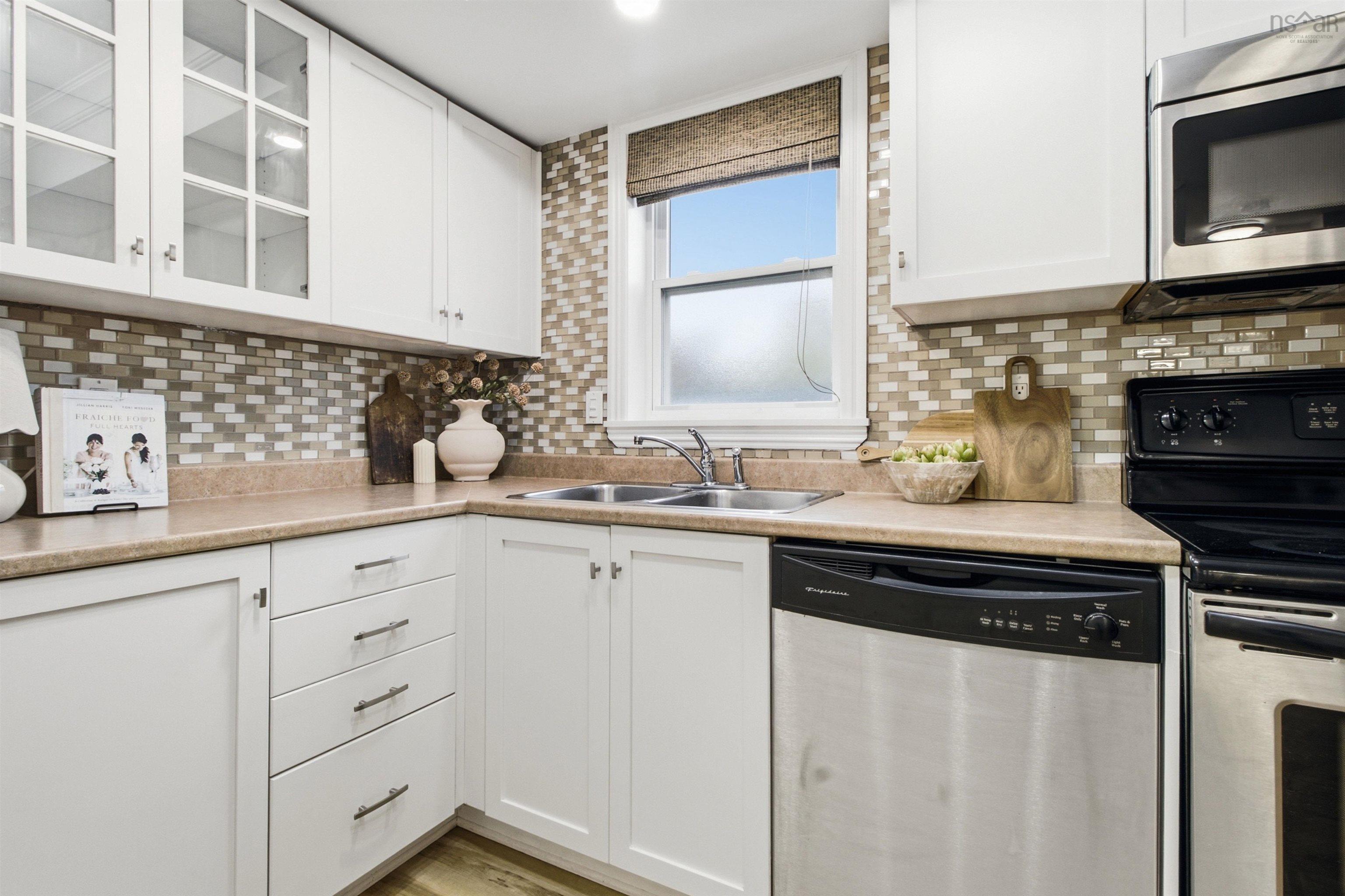 View image 12