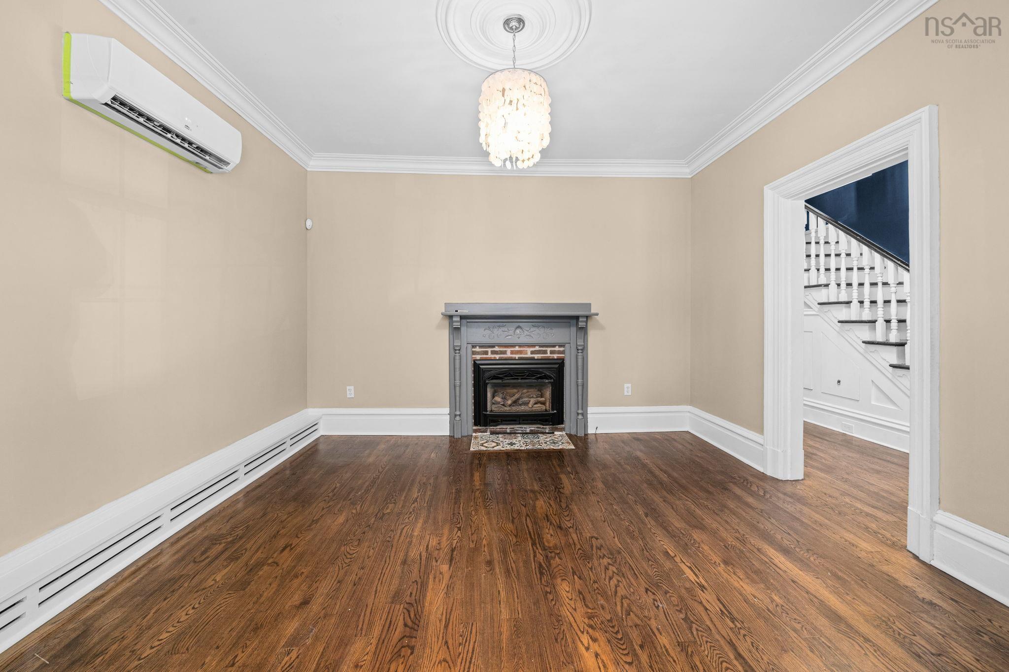 View image 11