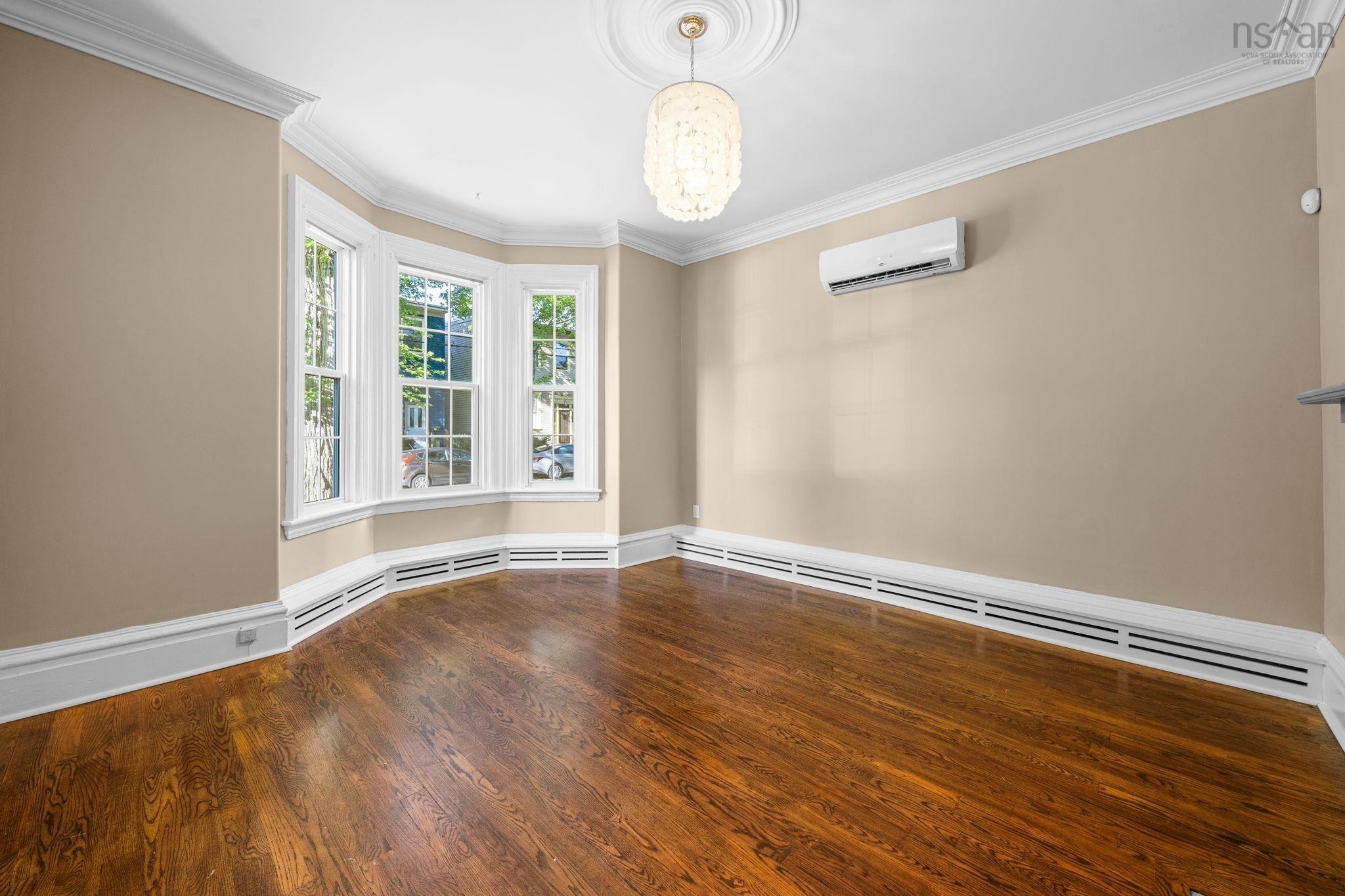 View image 8