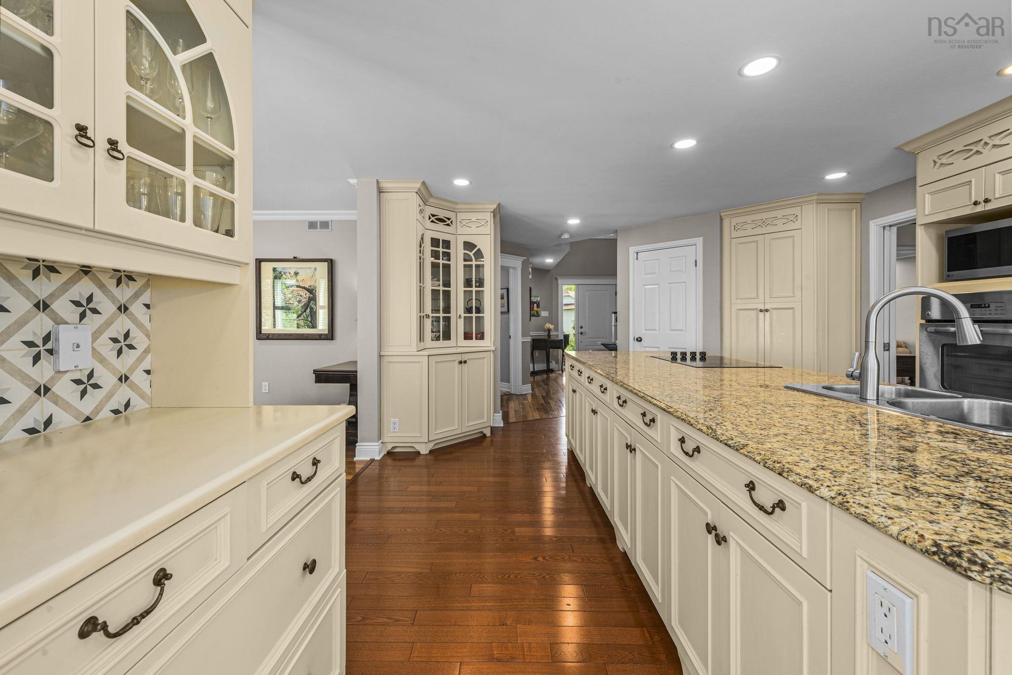View image 12