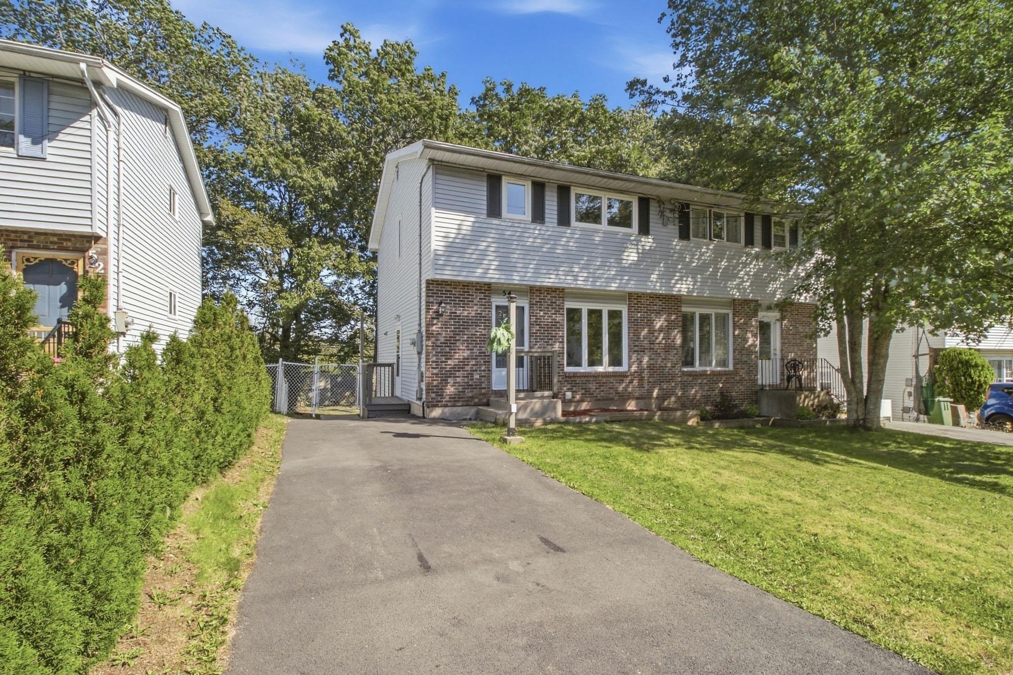 Thumbnail image for 54 Wynn Castle Drive MLS<sup>®</sup> 202623308
