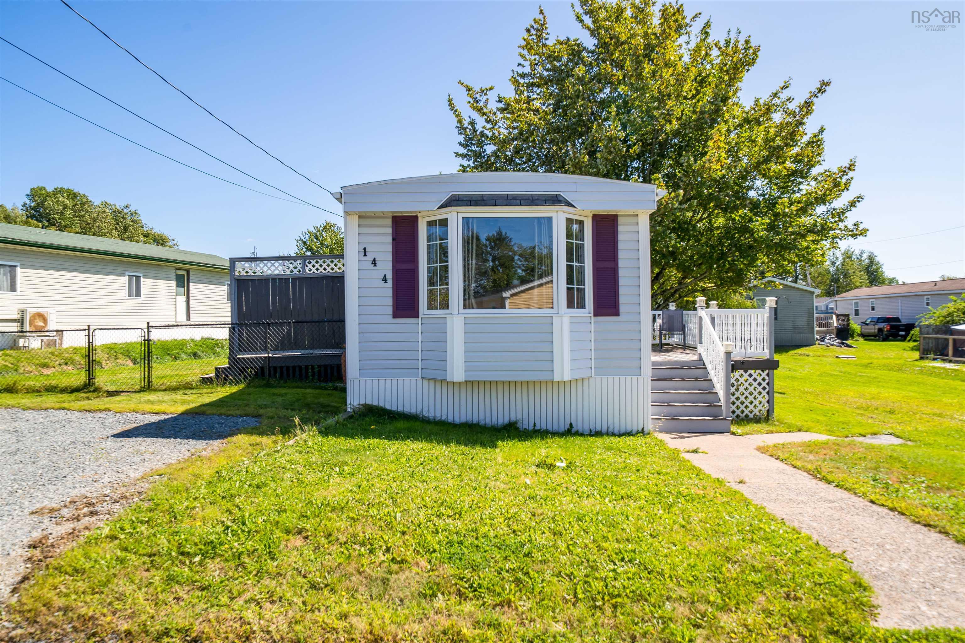 Thumbnail image for 144 Hilltop Drive MLS<sup>®</sup> 202623382