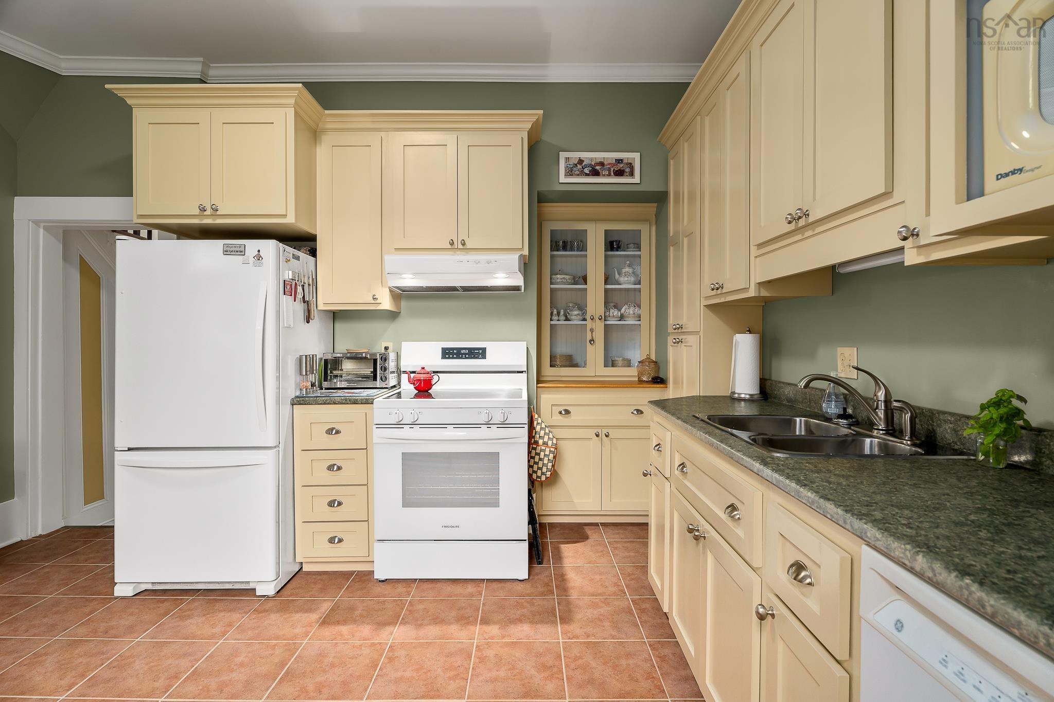 View image 9