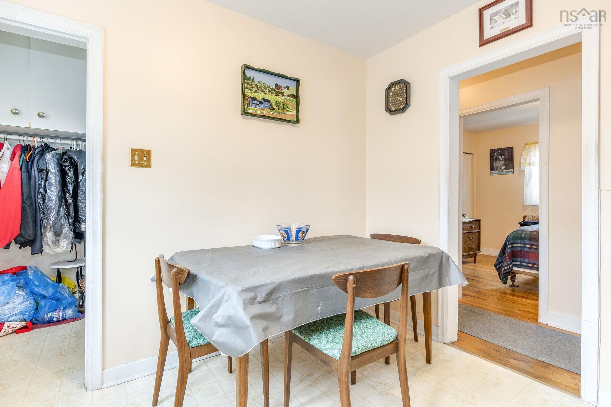 View image 11